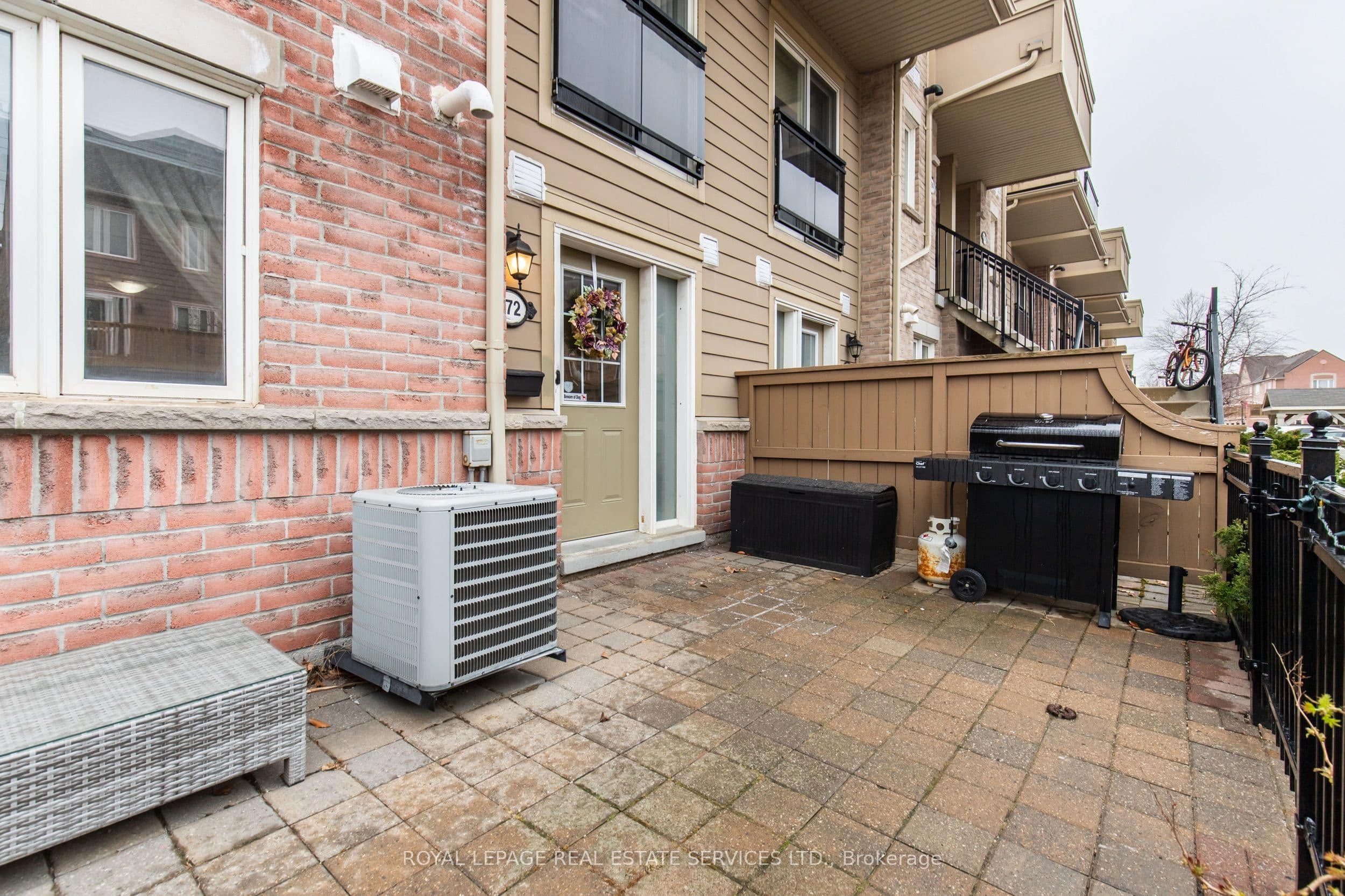4975 Southampton Drive 272, Mississauga, ON L5M 8C8