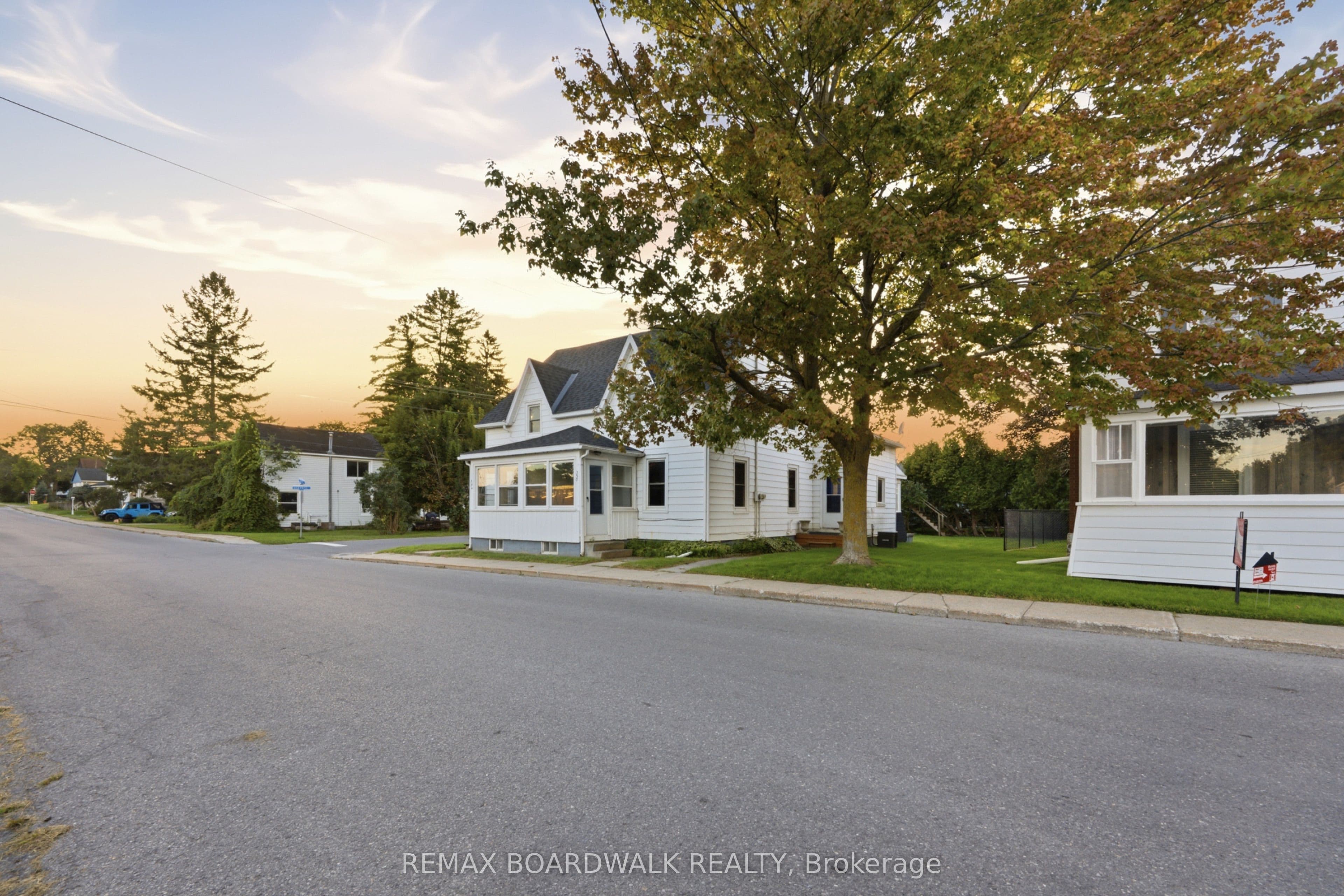 390-394 Hyde Street, Prescott, ON K0E 1T0