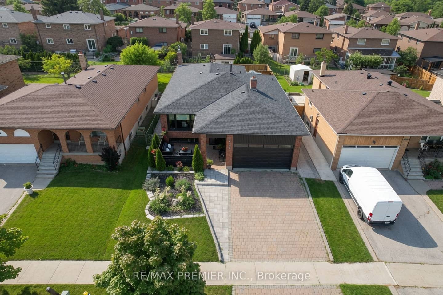438 Woodbridge Avenue, Vaughan, ON L4L 2T4