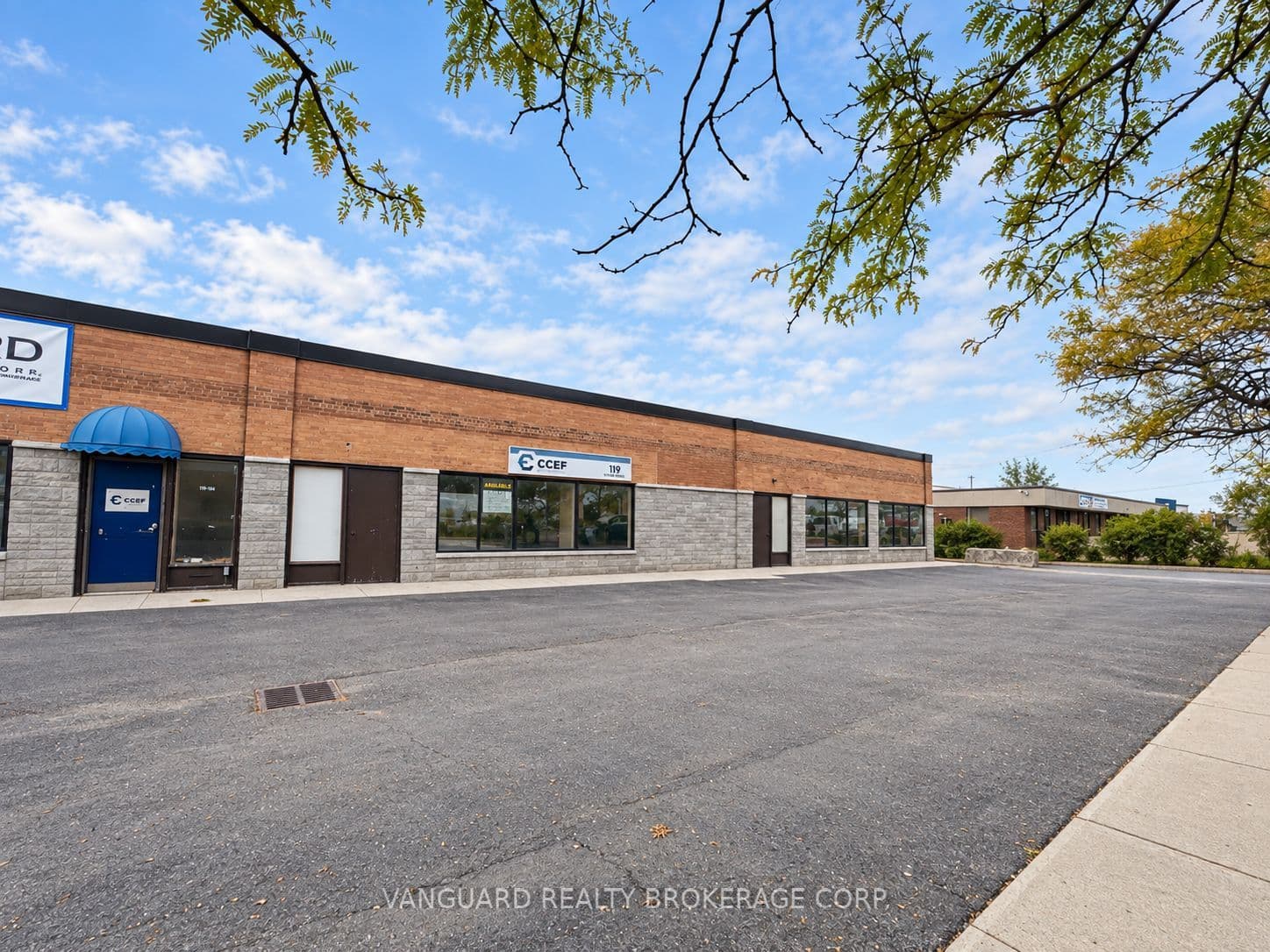 121 Toryork Drive, Toronto, ON M9L 1X9