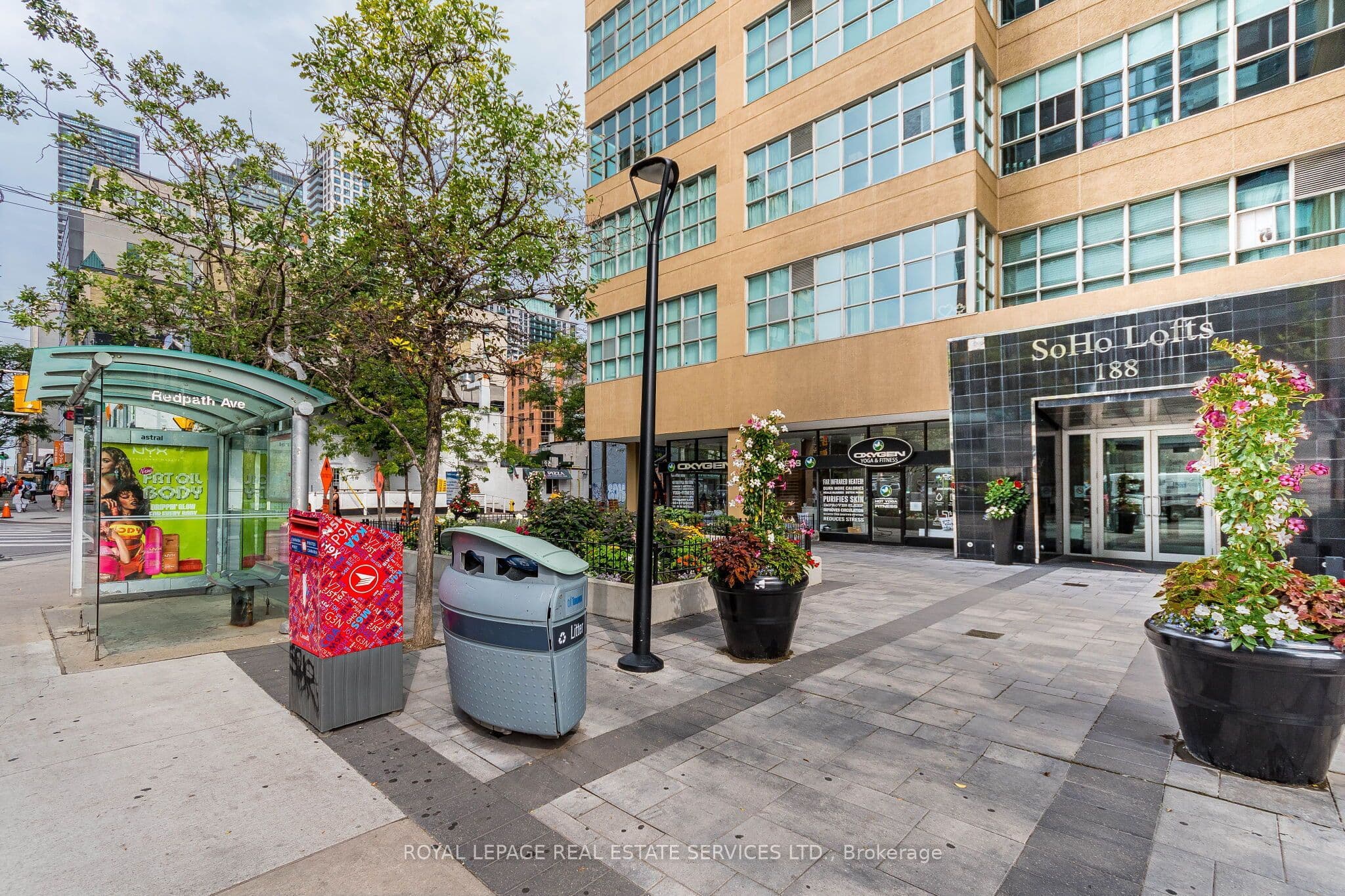 188 Eglinton Avenue E 508, Toronto, ON M4P 2X7