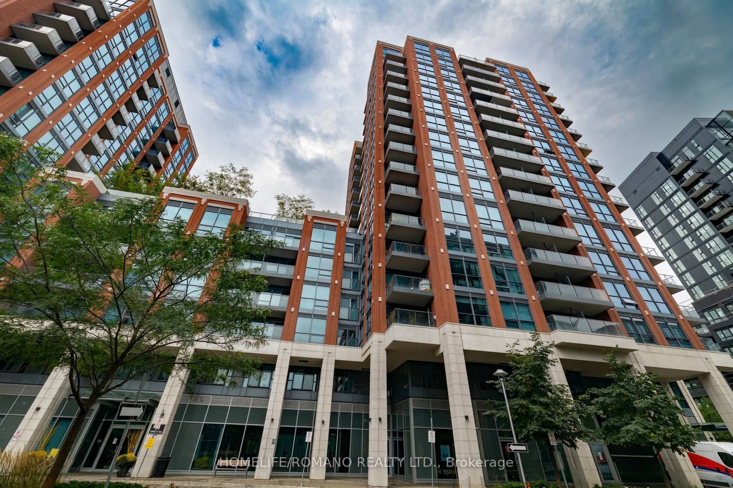 31 Tippett Road 1602, Toronto, ON M3H 0C8