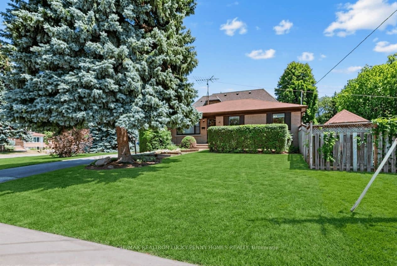 19 Abercorn Road, Markham, ON L3P 1V5