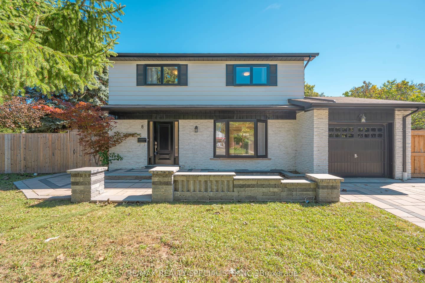 8 CULHAM Street, Oakville, ON L6H 1G4