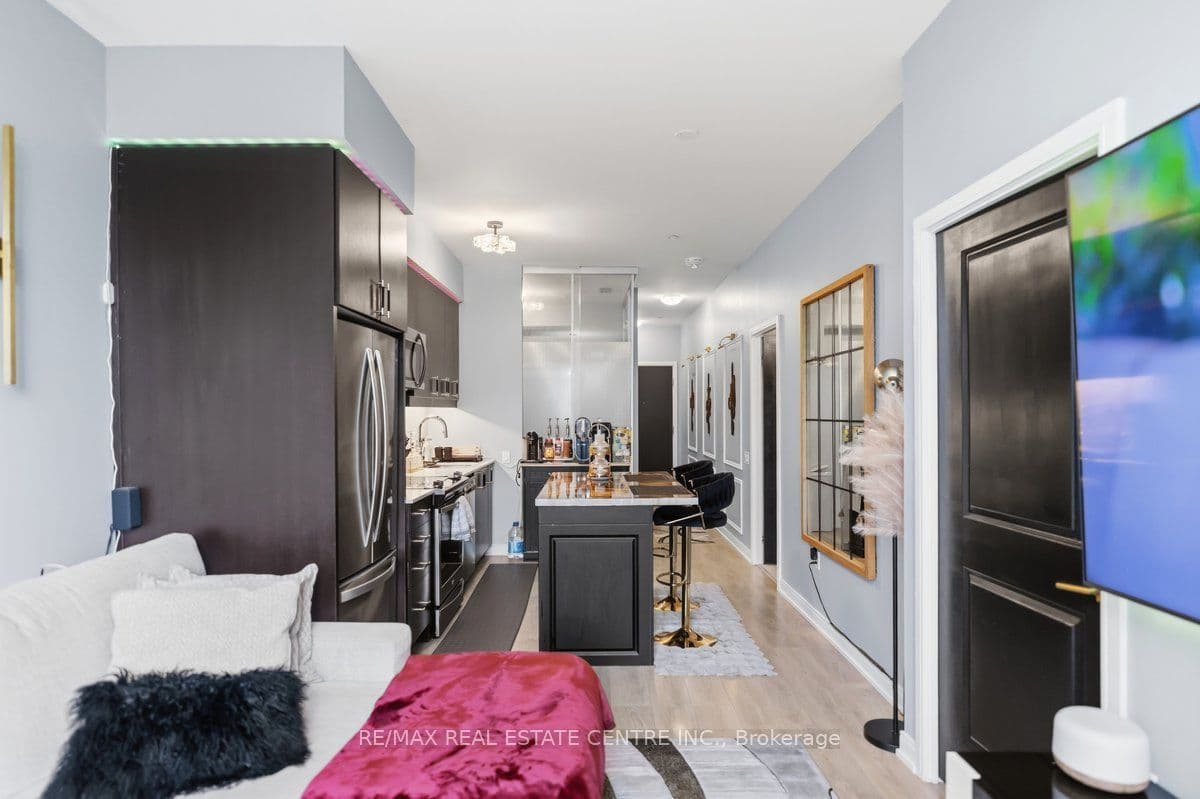 8 Nahani Way 304 Way, Mississauga, ON L4Z 4J8