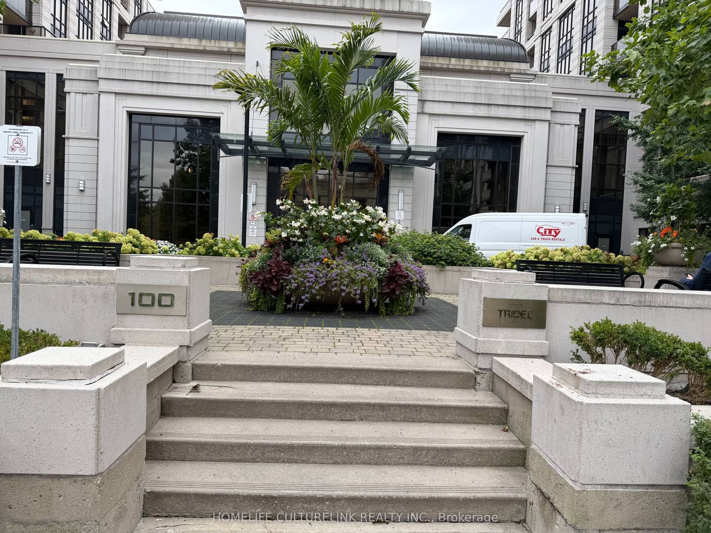 100 Harrison Garden Boulevard 1123, Toronto, ON M2N 0C2