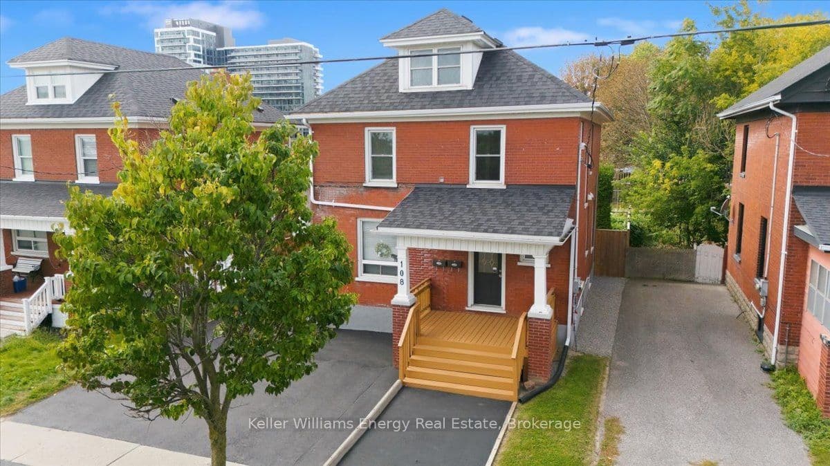 108 Division Street, Oshawa, ON L1G 5M1