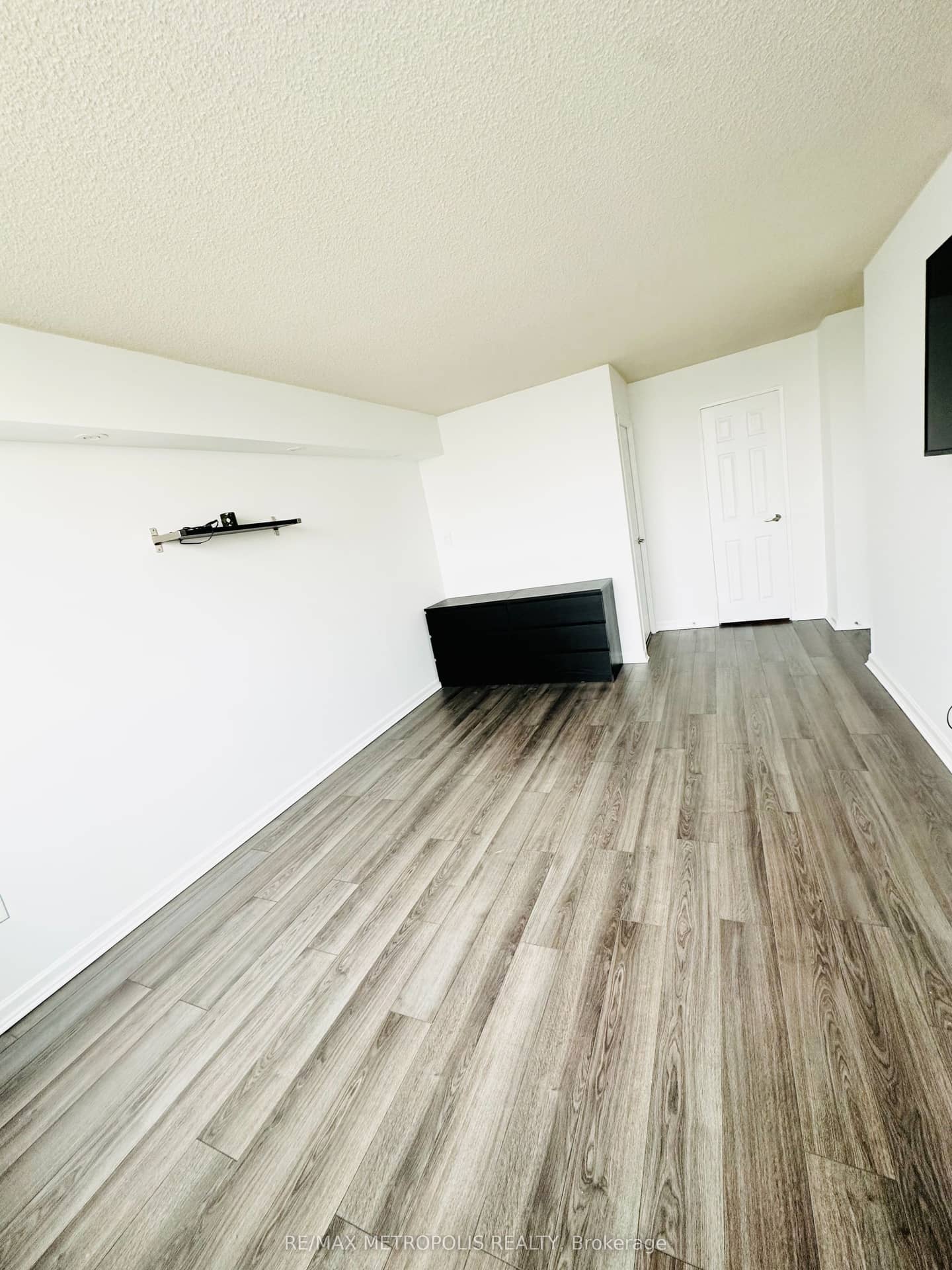 80 Antibes Drive 1207, Toronto, ON M2R 3N5