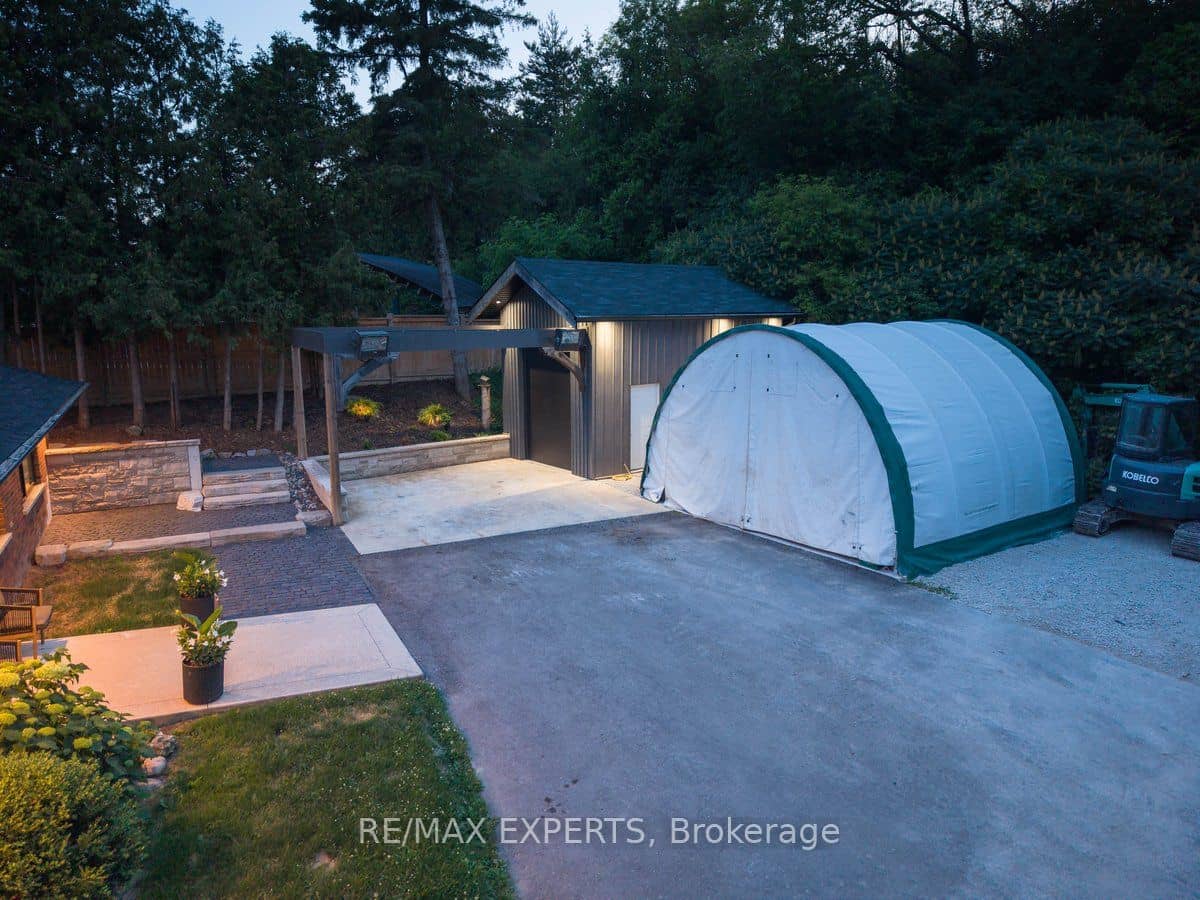 525 King Street E, Caledon, ON L7E 0V2