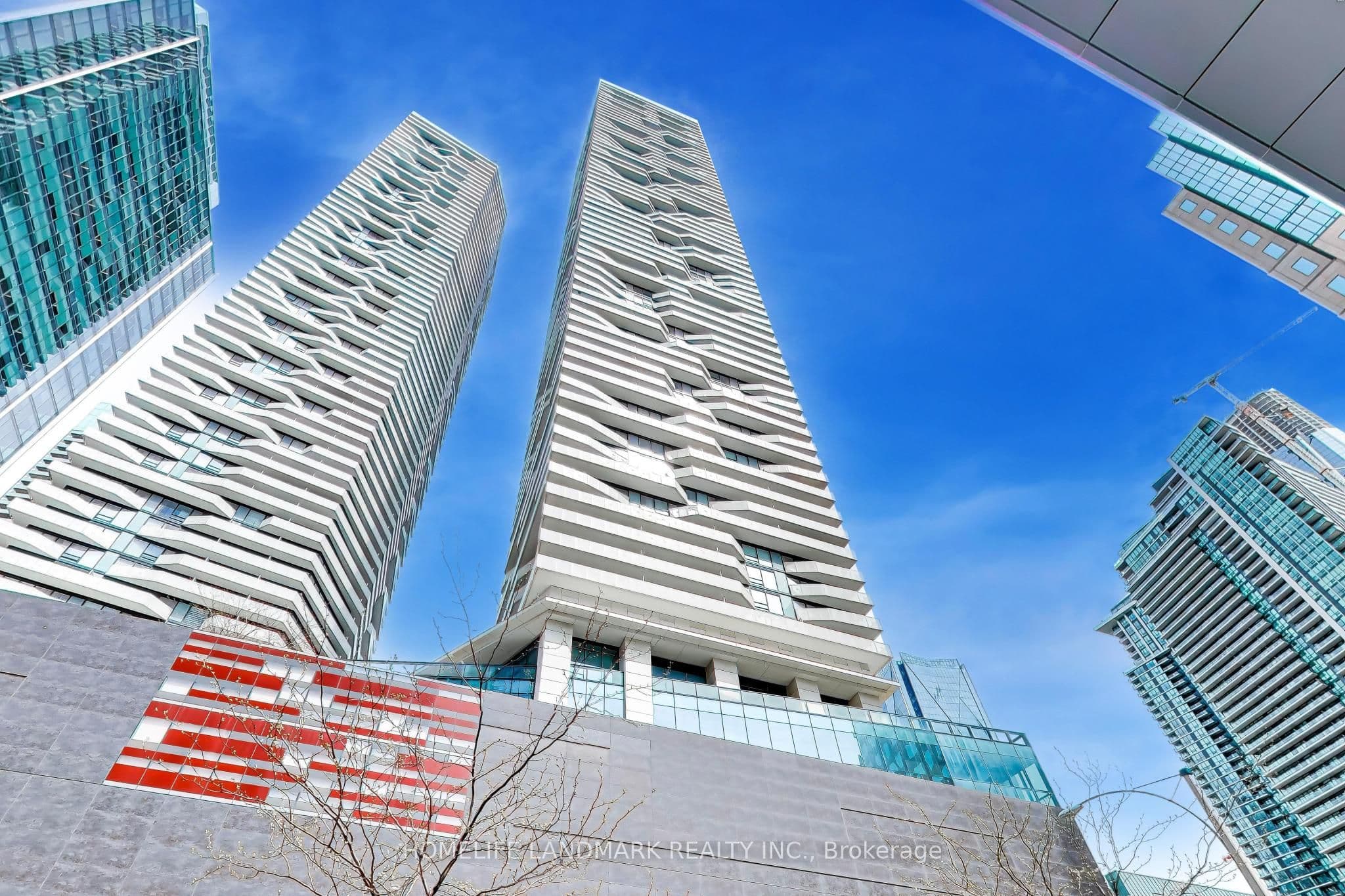88 Harbour Street 2410, Toronto, ON M5J 0C3