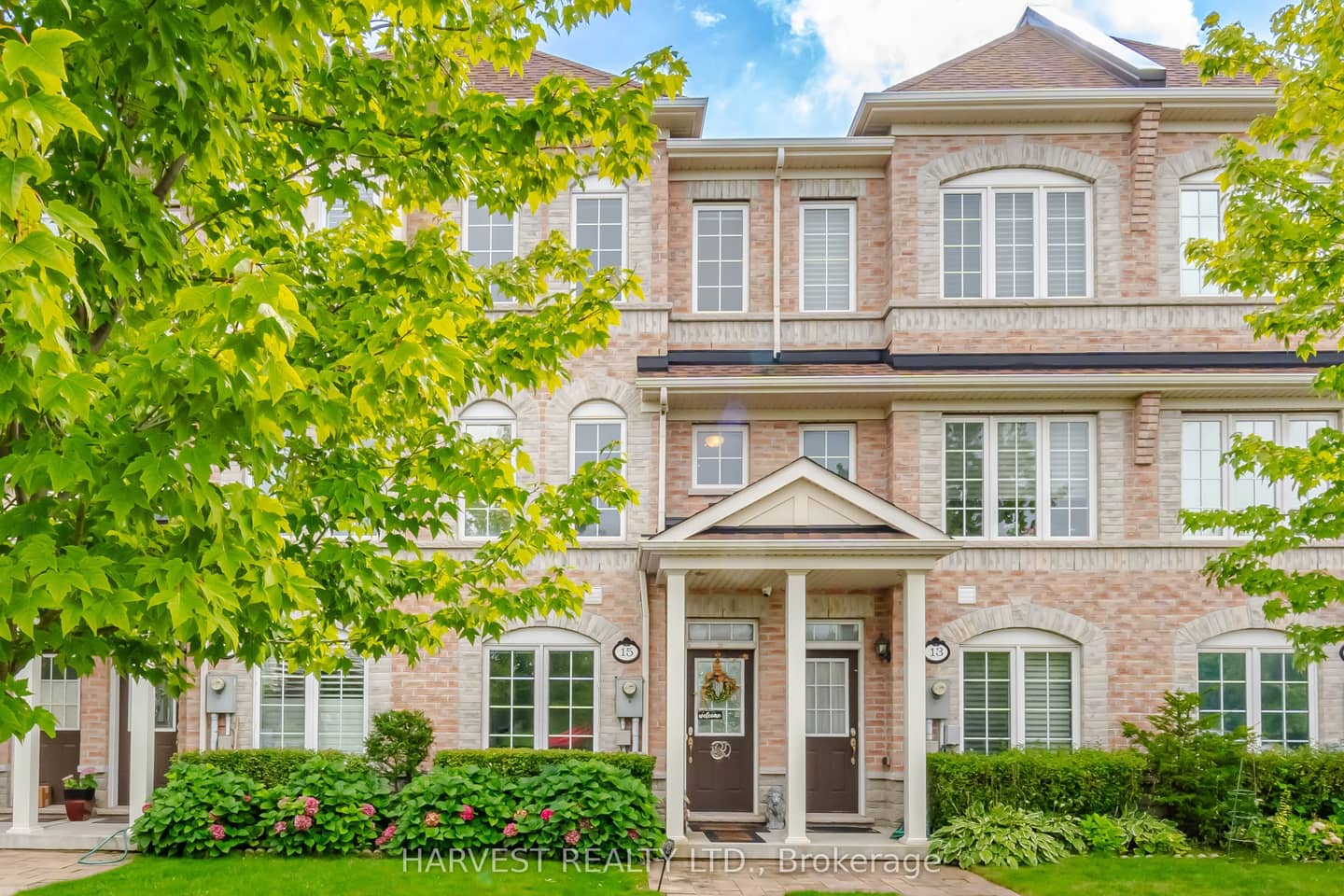 15 Moonseed Court, Toronto, ON M1M 0A5