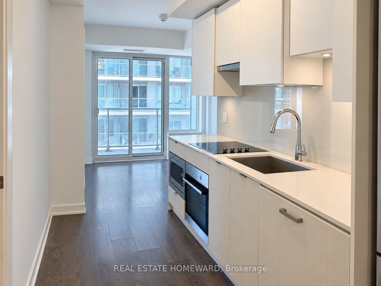 99 Broadway Avenue 1405, Toronto, ON M4P 0E3