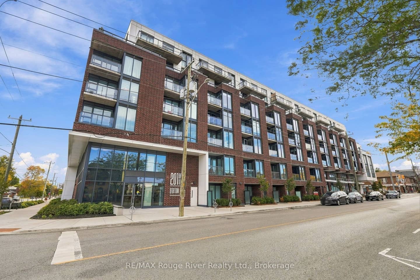 201 Brock Street S 217, Whitby, ON L1N 0P8