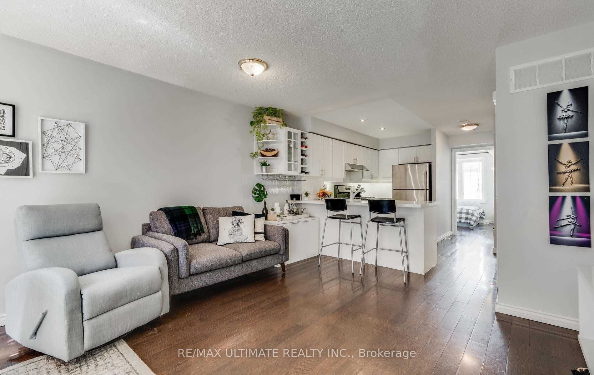 12 Sudbury Street 1404, Toronto, ON M6J 3W7