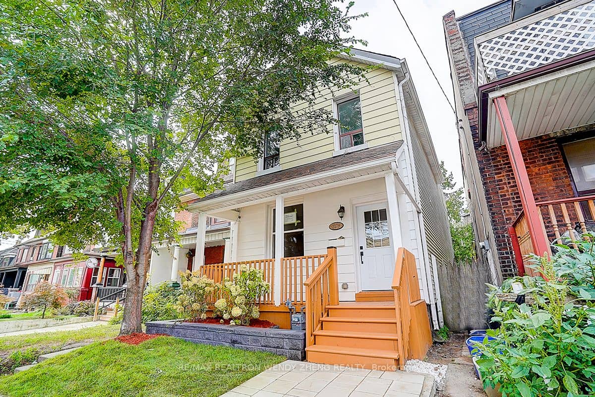 2179 Dundas Street W, Toronto, ON M6R 1X5