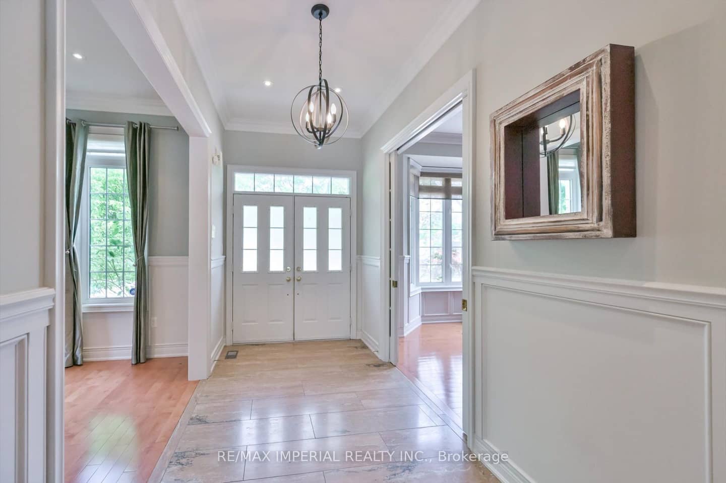 11 Candlelight Drive, Richmond Hill, ON L4E 5E4