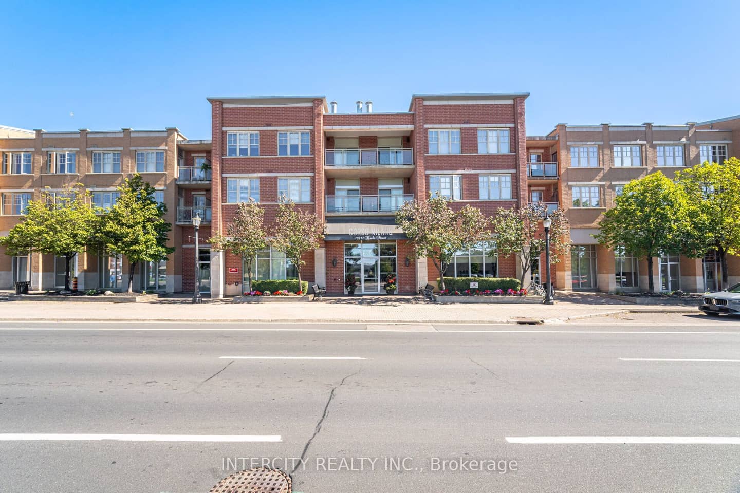 10211 Keele Street 207, Vaughan, ON L6A 3Y9