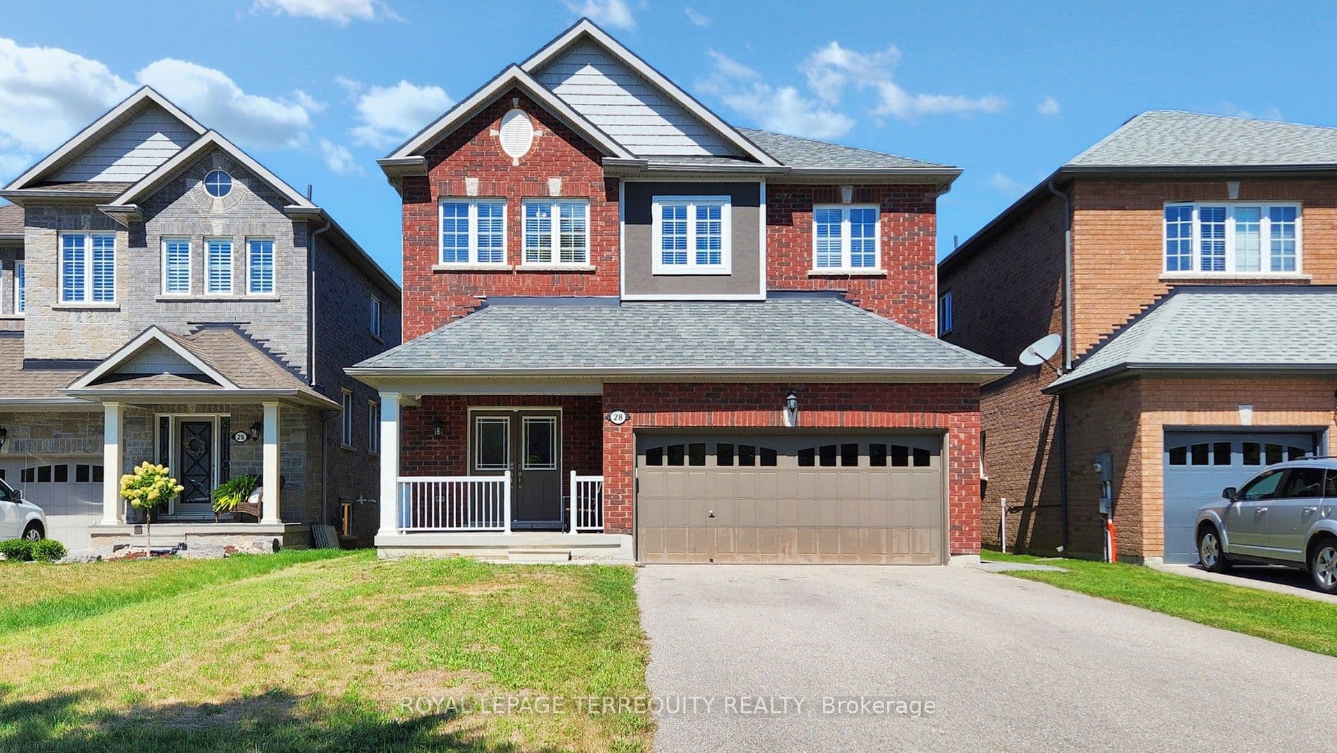 28 Richmond Park Drive, Georgina, ON L4P 0H2