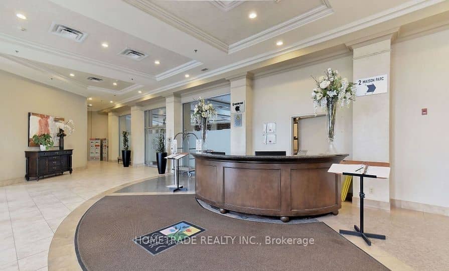 2 Maison Parc Court 115, Vaughan, ON L4J 9K4