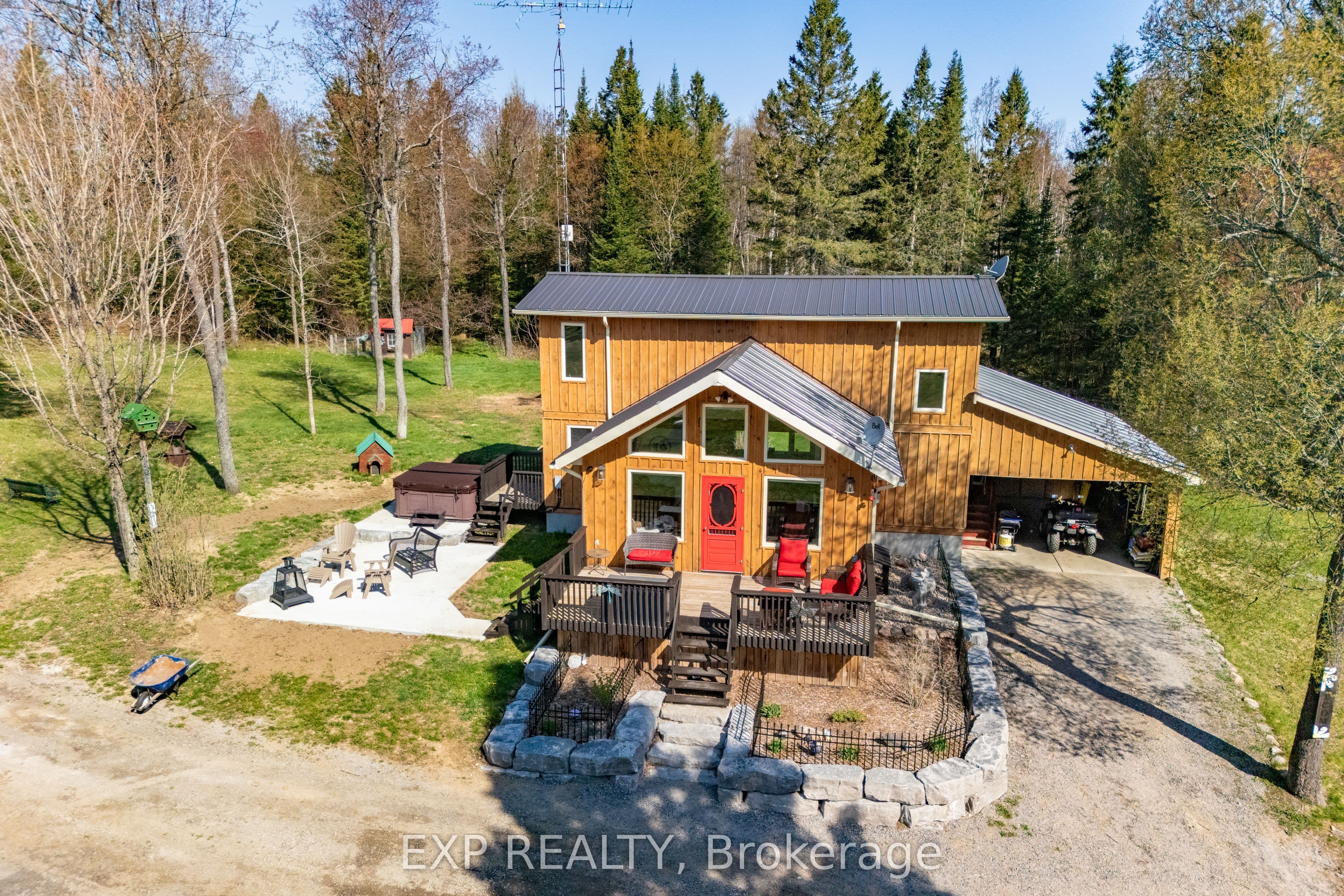 5490 Loop Road, Highlands East, ON K0L 2A0