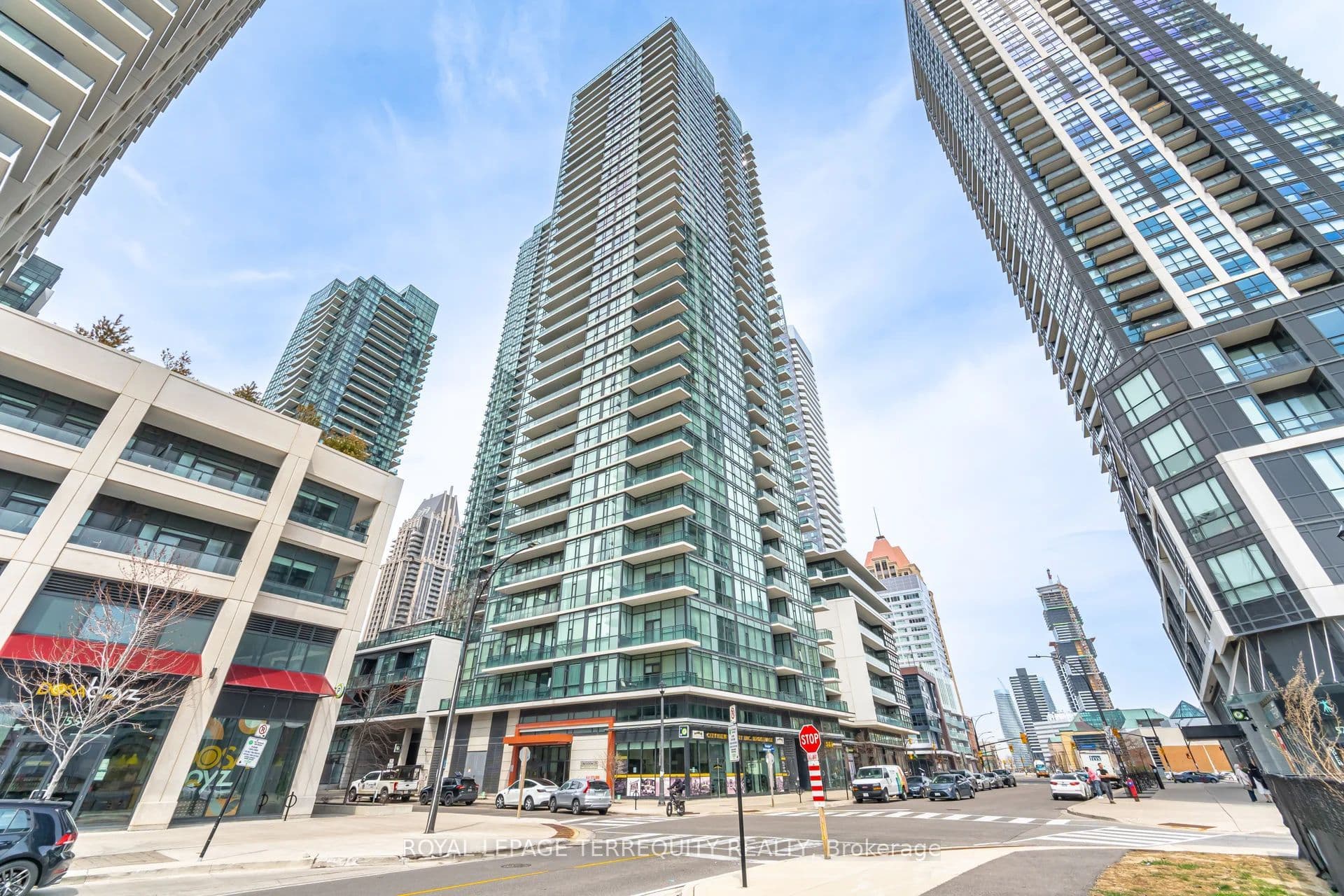 4065 Brickstone Mews 3007, Mississauga, ON L5B 0G3