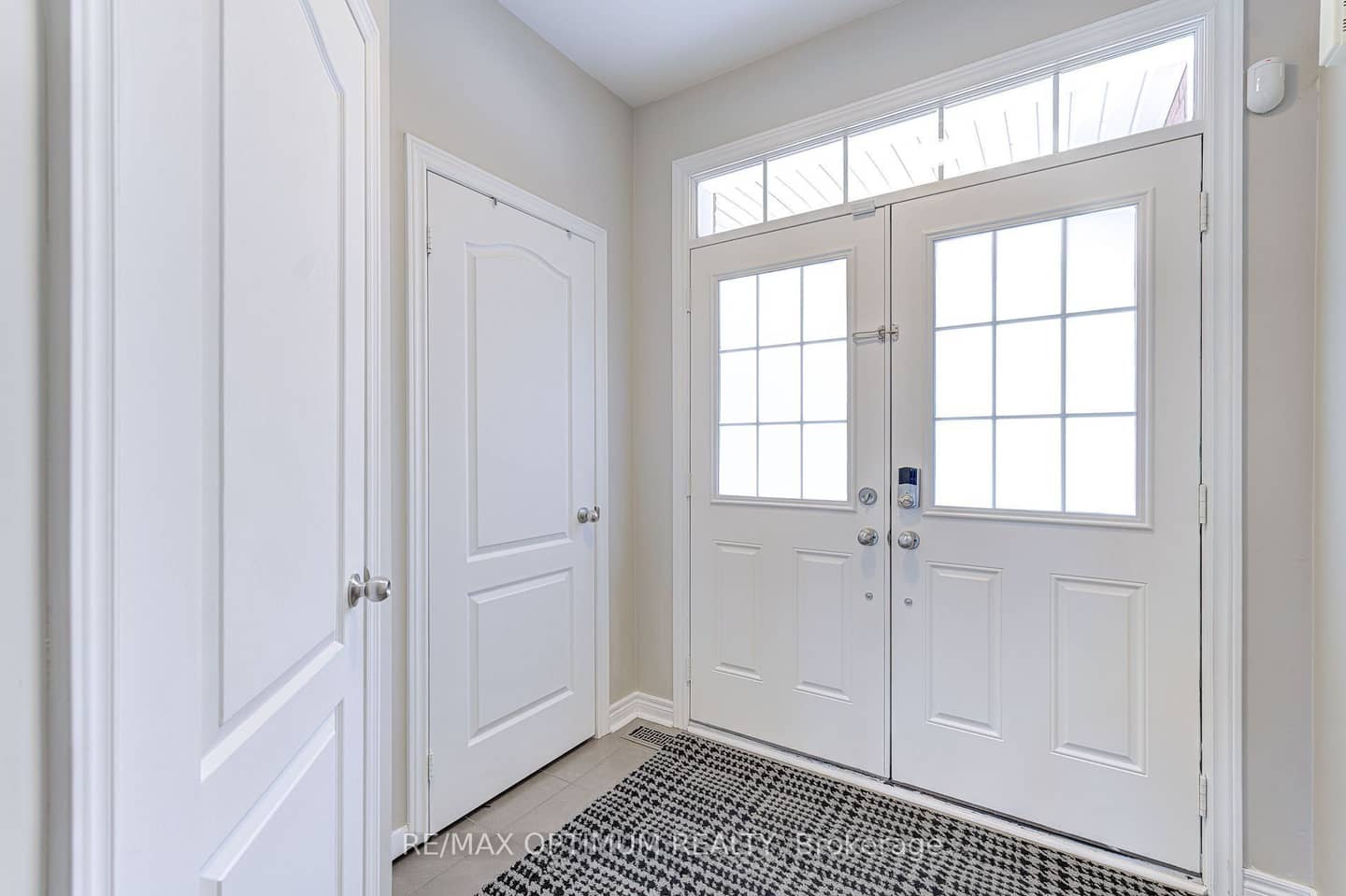 140 Sky Harbour Drive, Brampton, ON L6Y 0V1