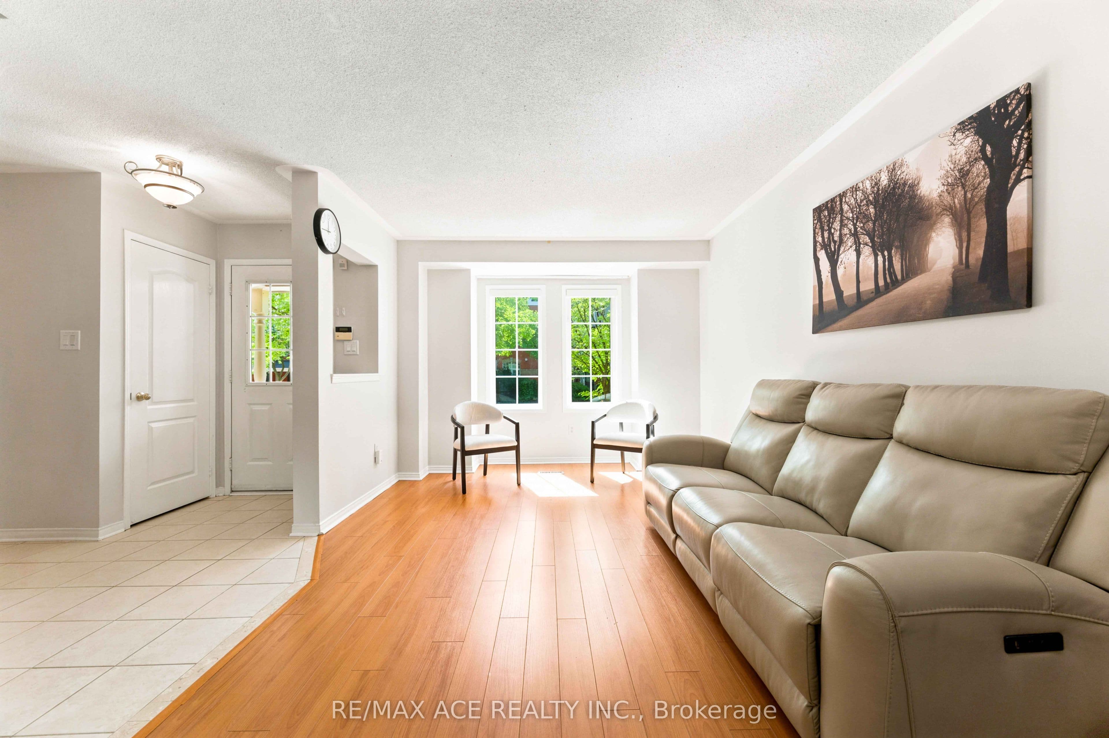 16 White's Hill Avenue, Markham, ON L6B 1C1