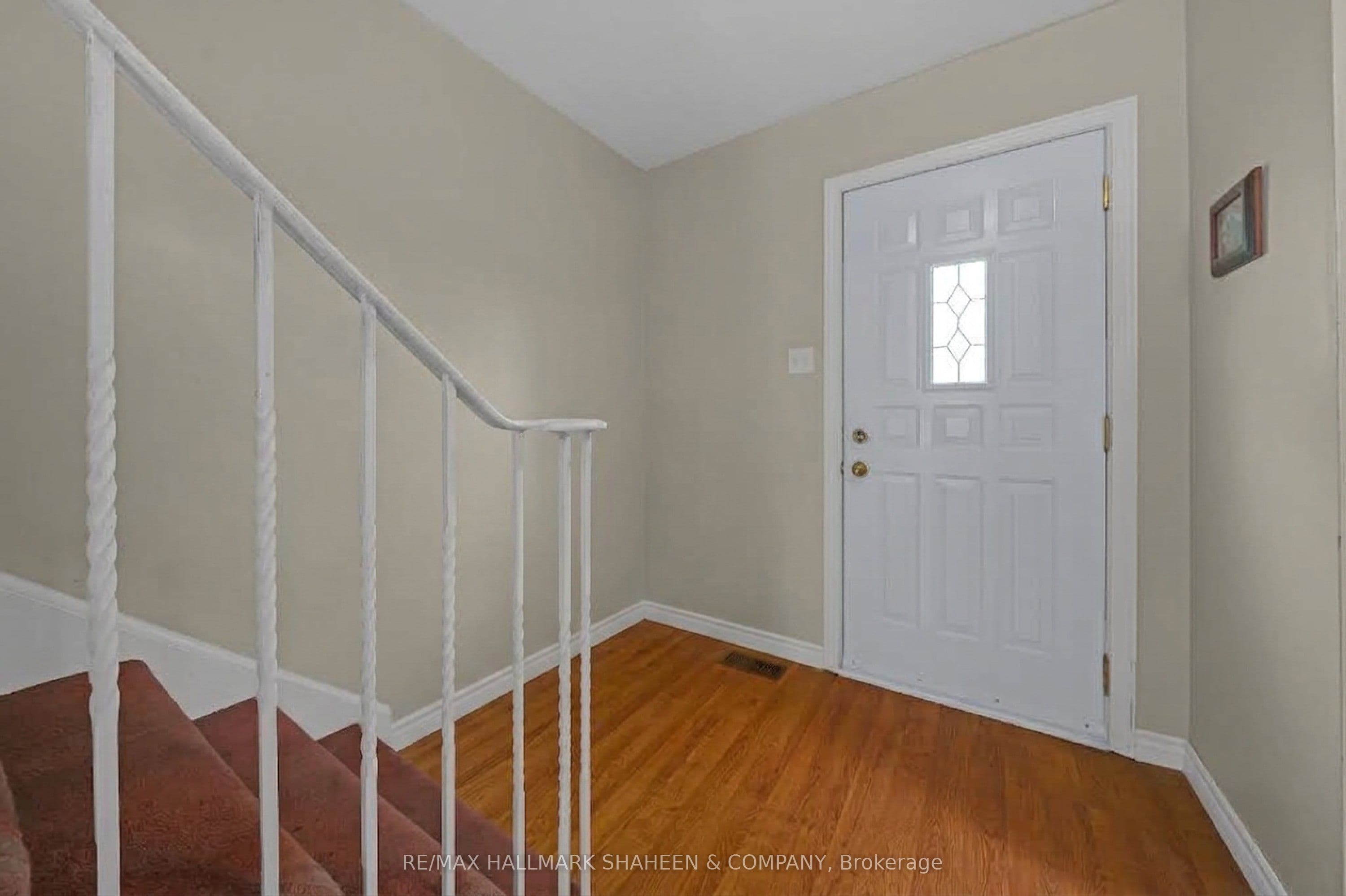 2238 Upper Middle Road 4, Burlington, ON L7P 2Z9