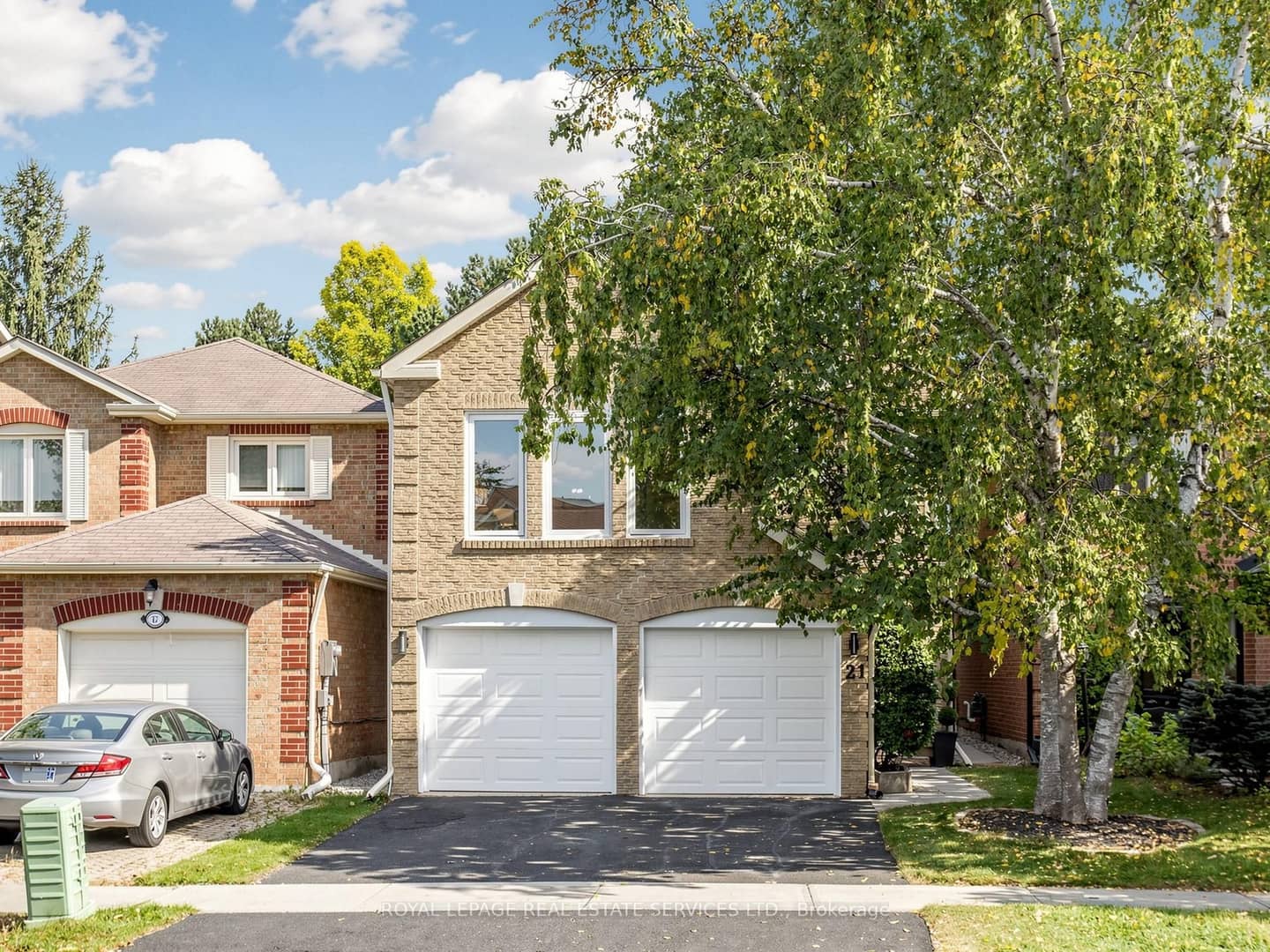 21 GLENMANOR Way, Vaughan, ON L4J 3A3