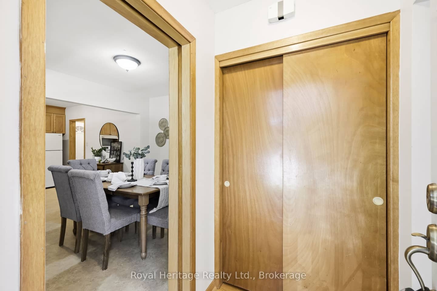 12 Simcoe Street, Whitby, ON L1M 1B2