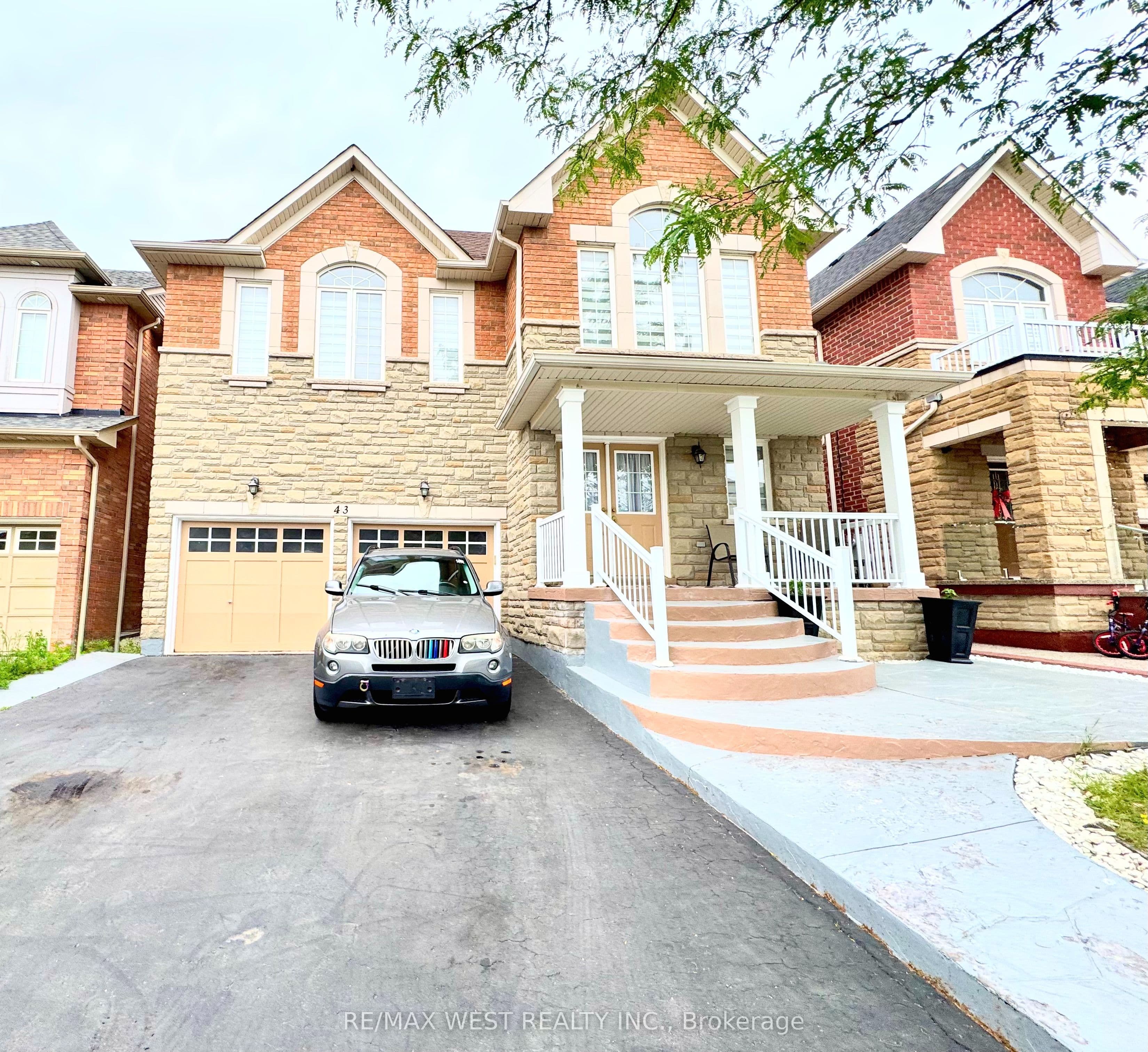 43 Tatra Crescent, Brampton, ON L6Y 0K5