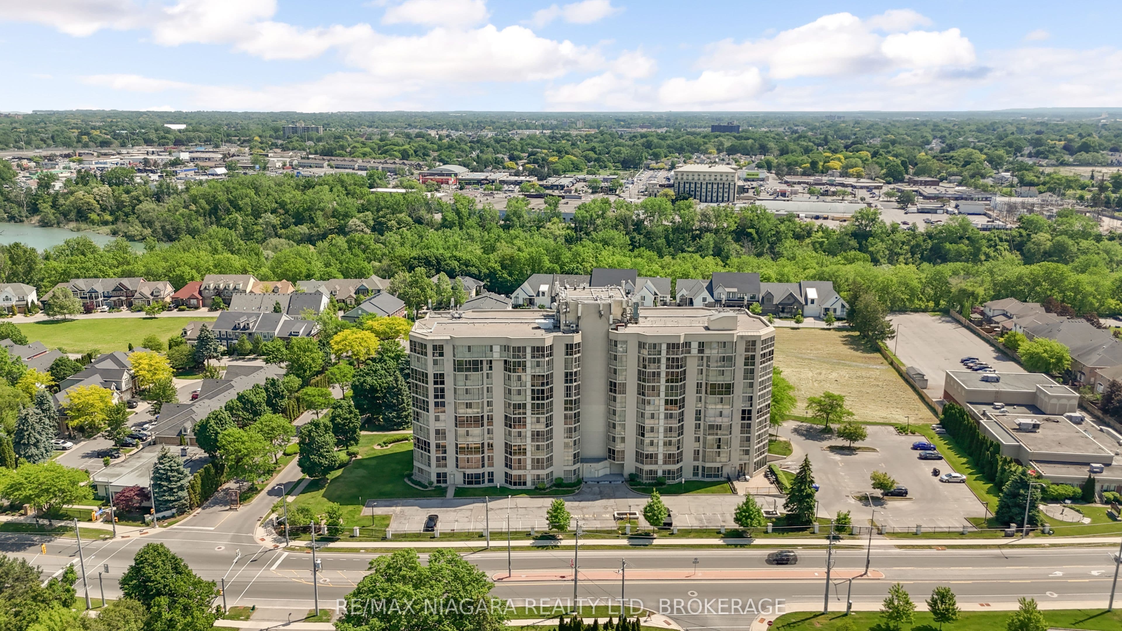 162 MARTINDALE Road 204, St. Catharines, ON L2S 3S4