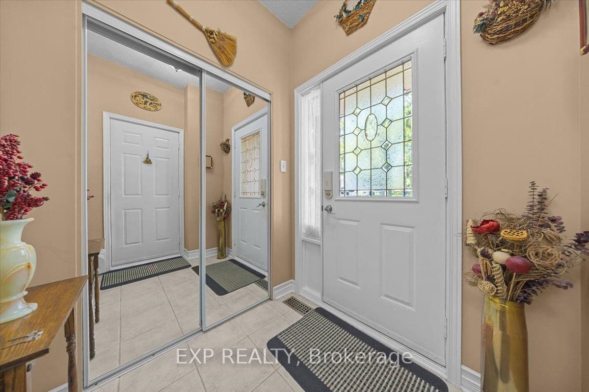 494 Lawler Crescent, Orleans - Cumberland and Area, ON K4A 3Y4