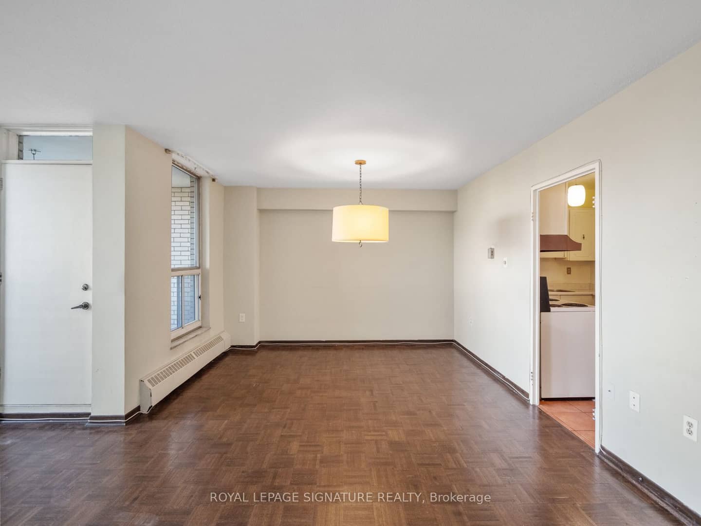 130 Neptune Drive 404, Toronto, ON M6A 1X5