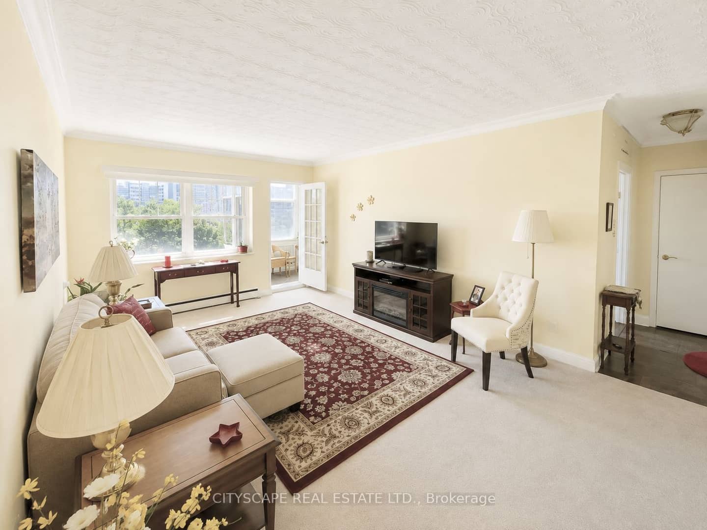 824 Brant Street 25, Burlington, ON L7R 2J5