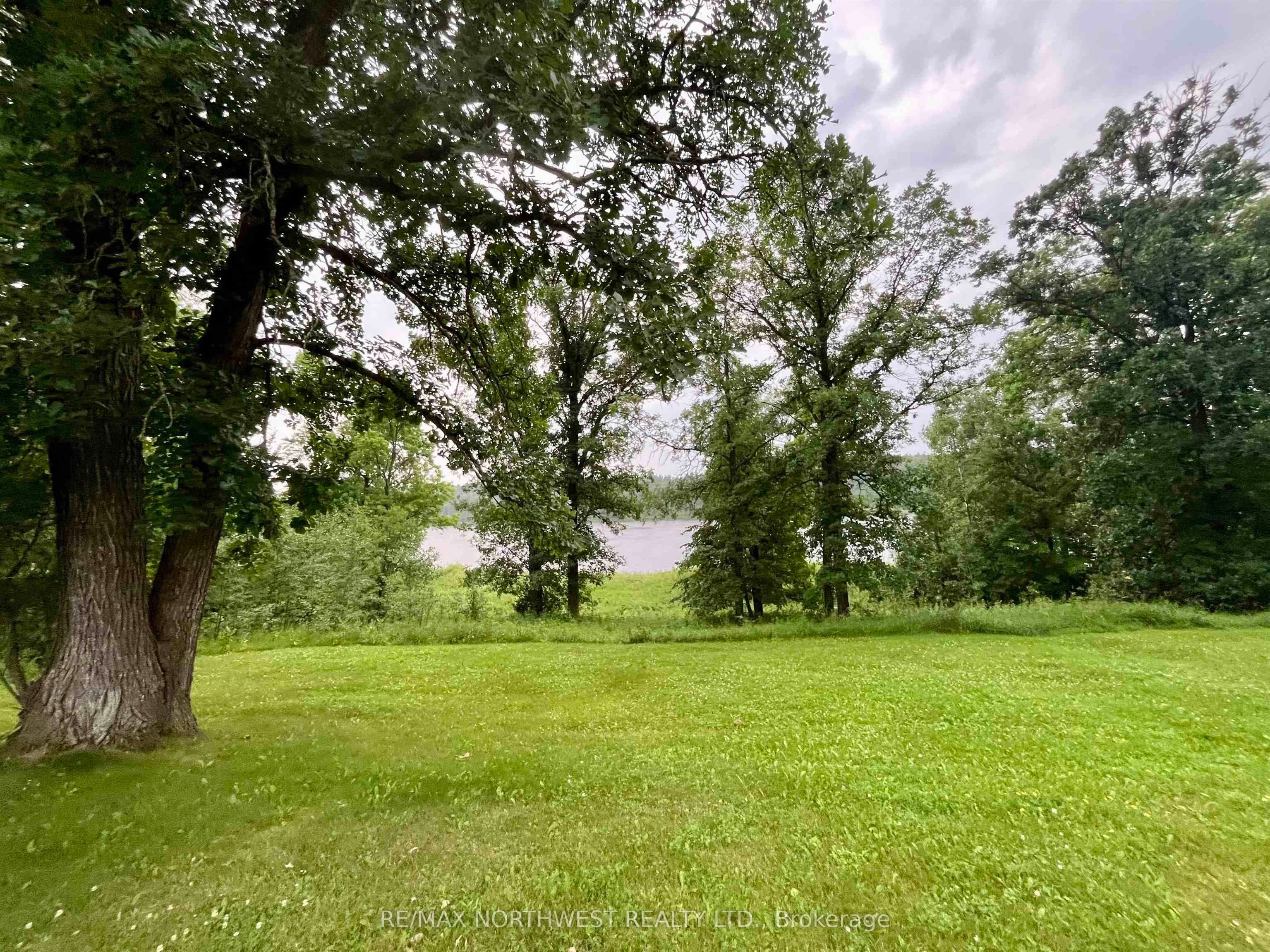 986 HWY 11, Dawson, ON P0W 1K0