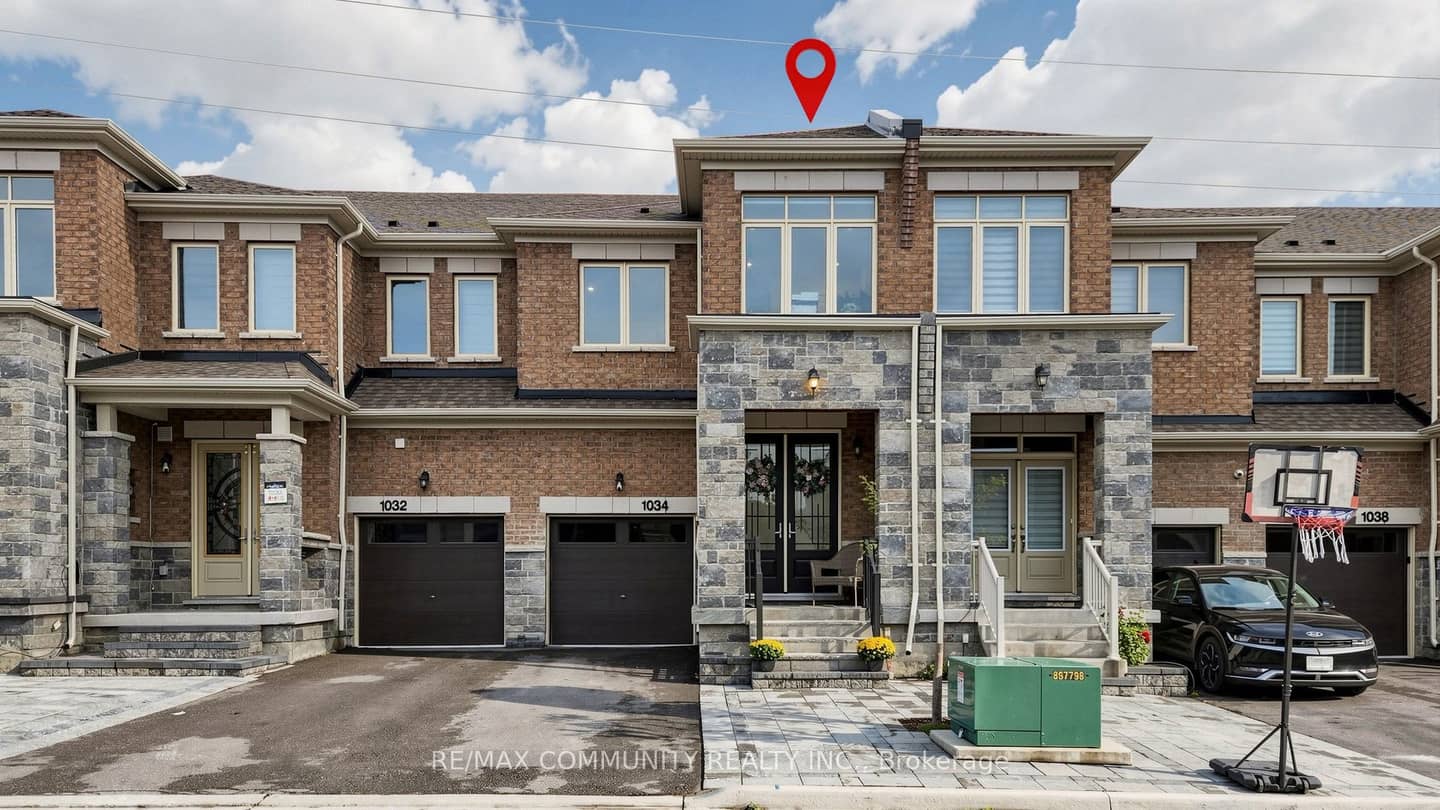 1034 Skyridge Boulevard, Pickering, ON L1X 0G5