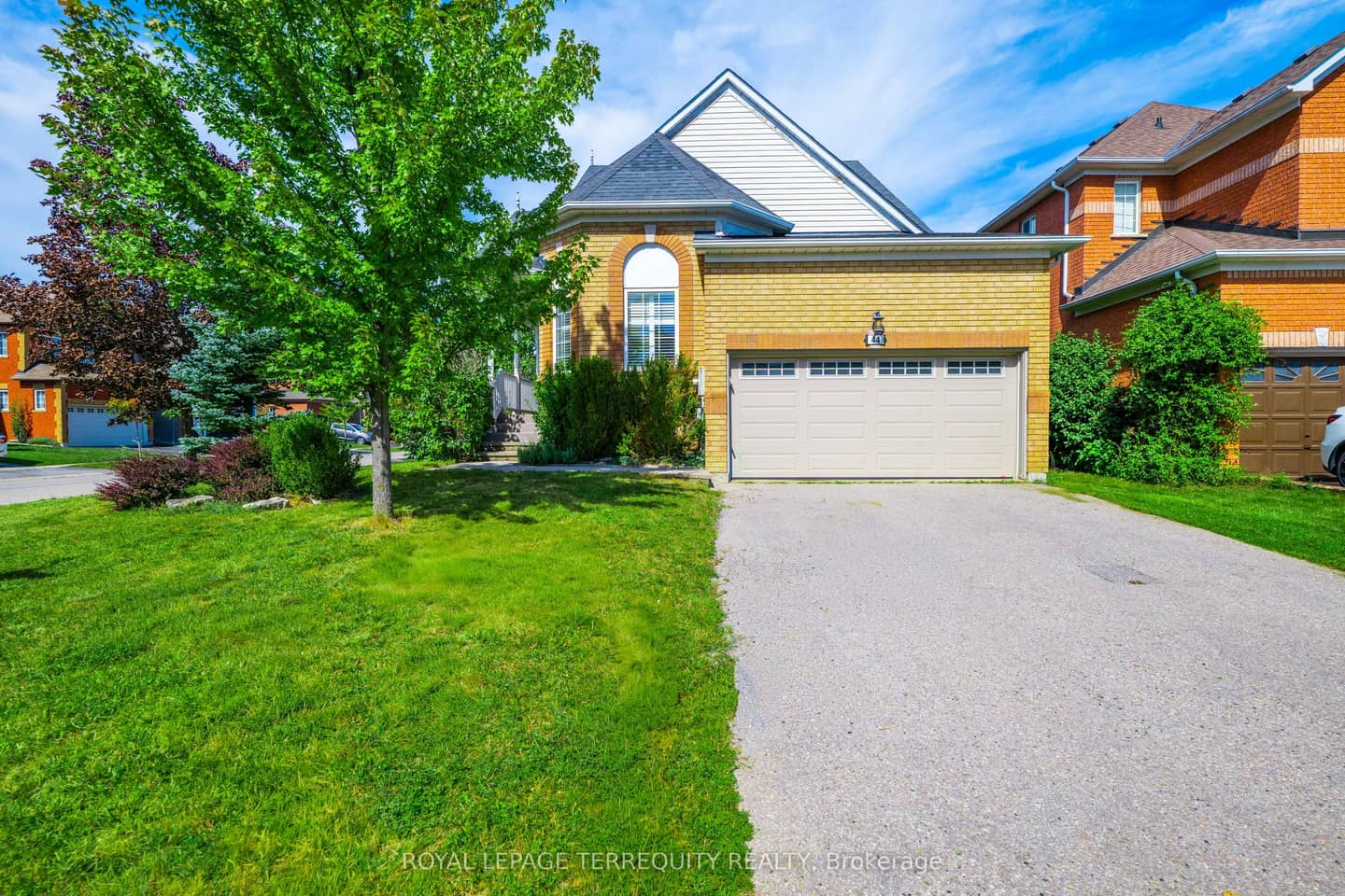 44 Iberville Road, Whitby, ON L1M 1H7