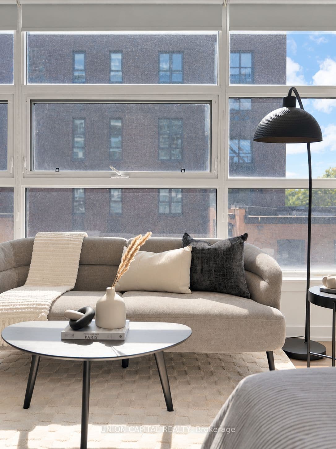 10 Willison Square 202, Toronto, ON M5T 0A8