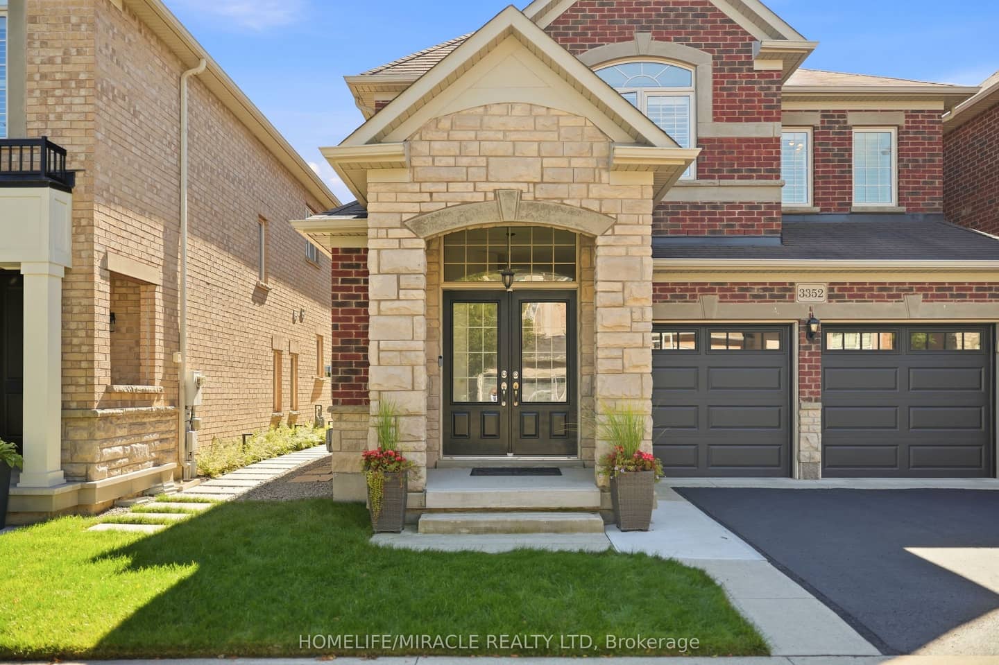 3352 Hiscott Avenue, Burlington, ON L7M 0N5