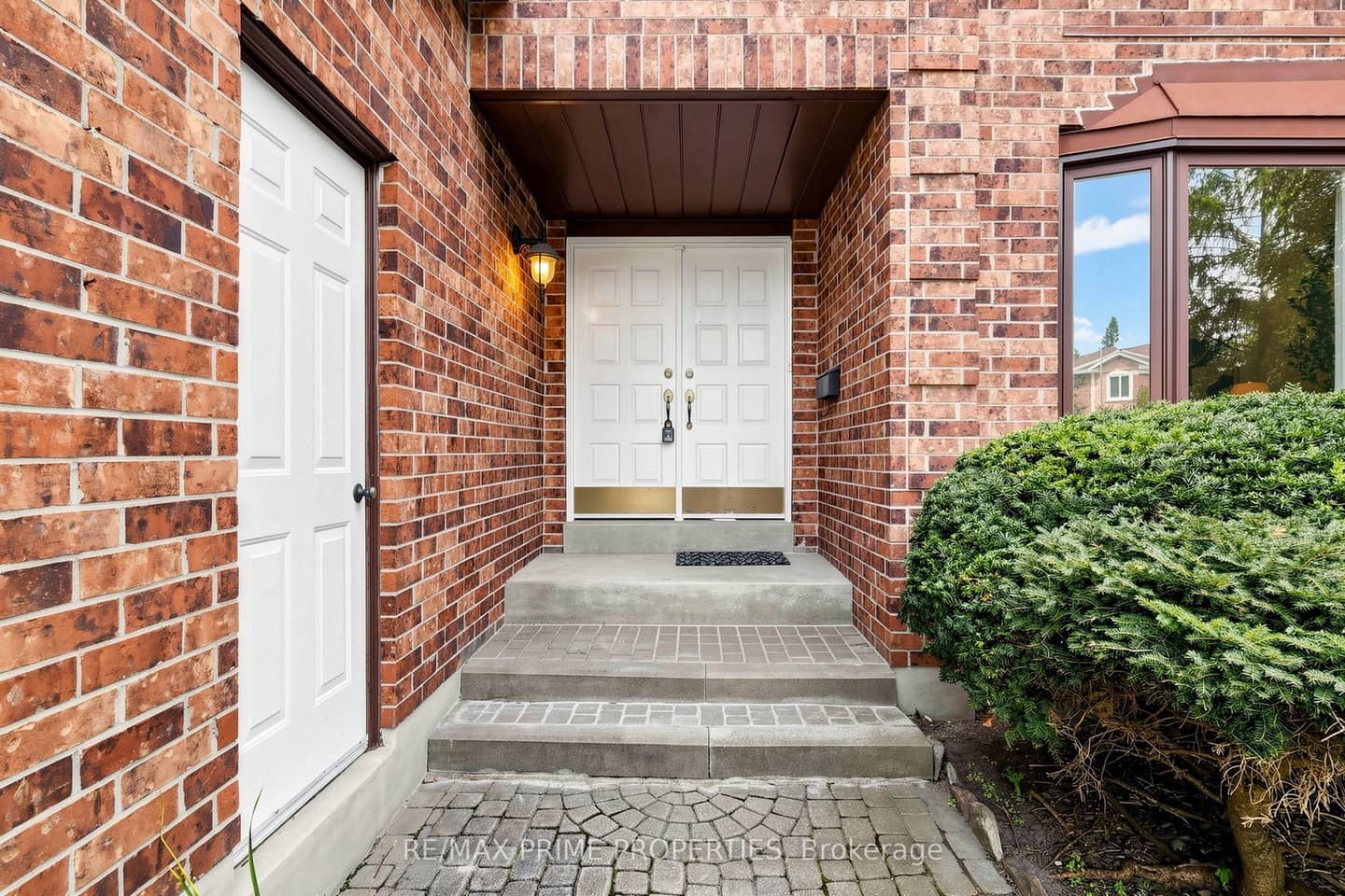 105 Tilman Circle, Markham, ON L3P 5V4