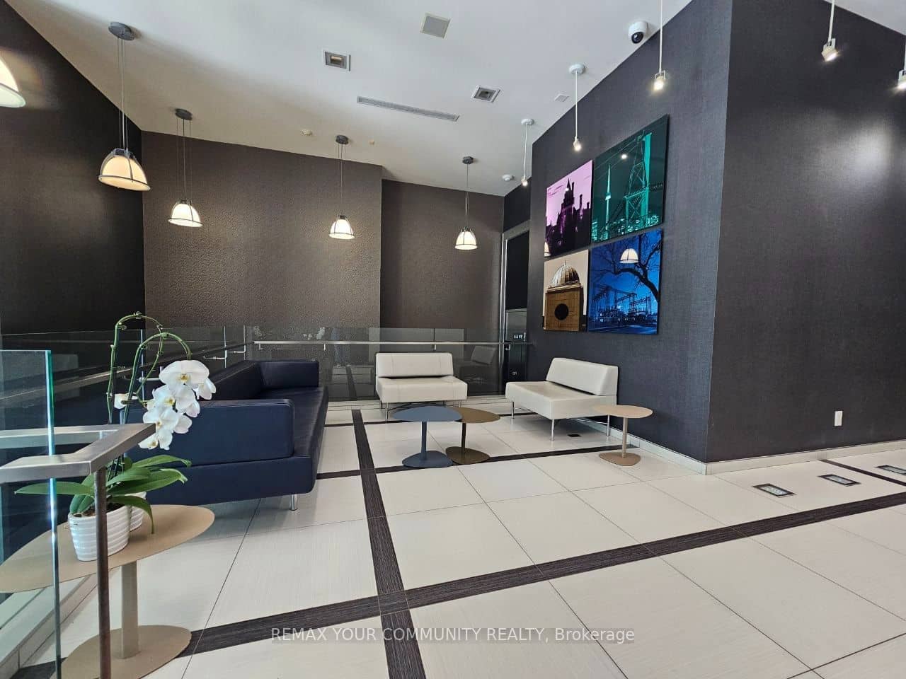 380 Macpherson Avenue 210, Toronto, ON M4V 3E3