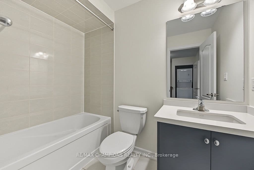 4 Arcola Street, Brampton, ON L6P 4N6