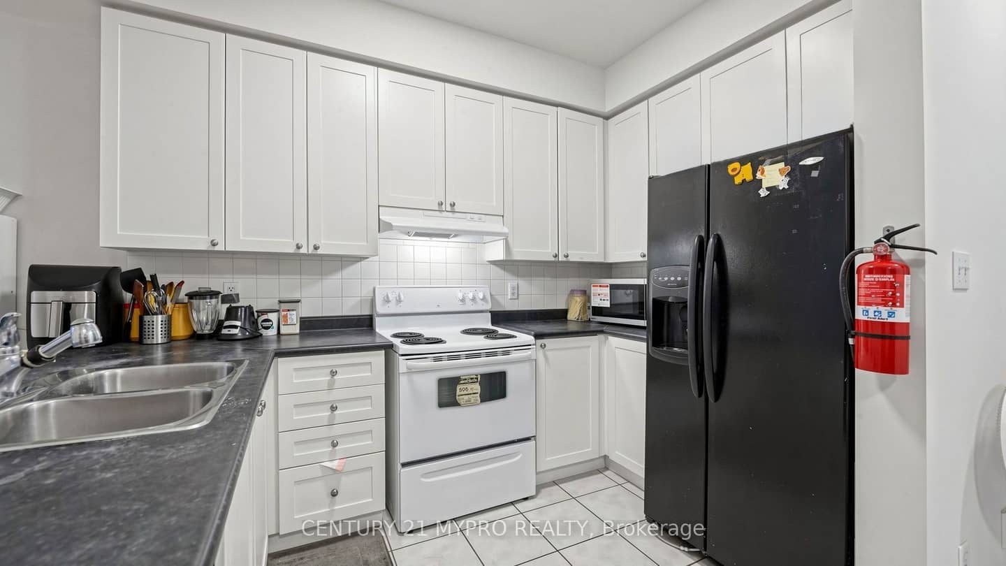 69 Haynes Avenue, Toronto, ON M3J 0C3