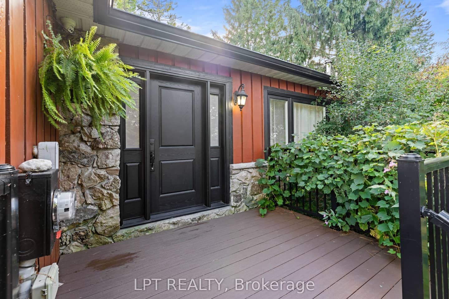 177 Hedge Road, Georgina, ON L0E 1R0
