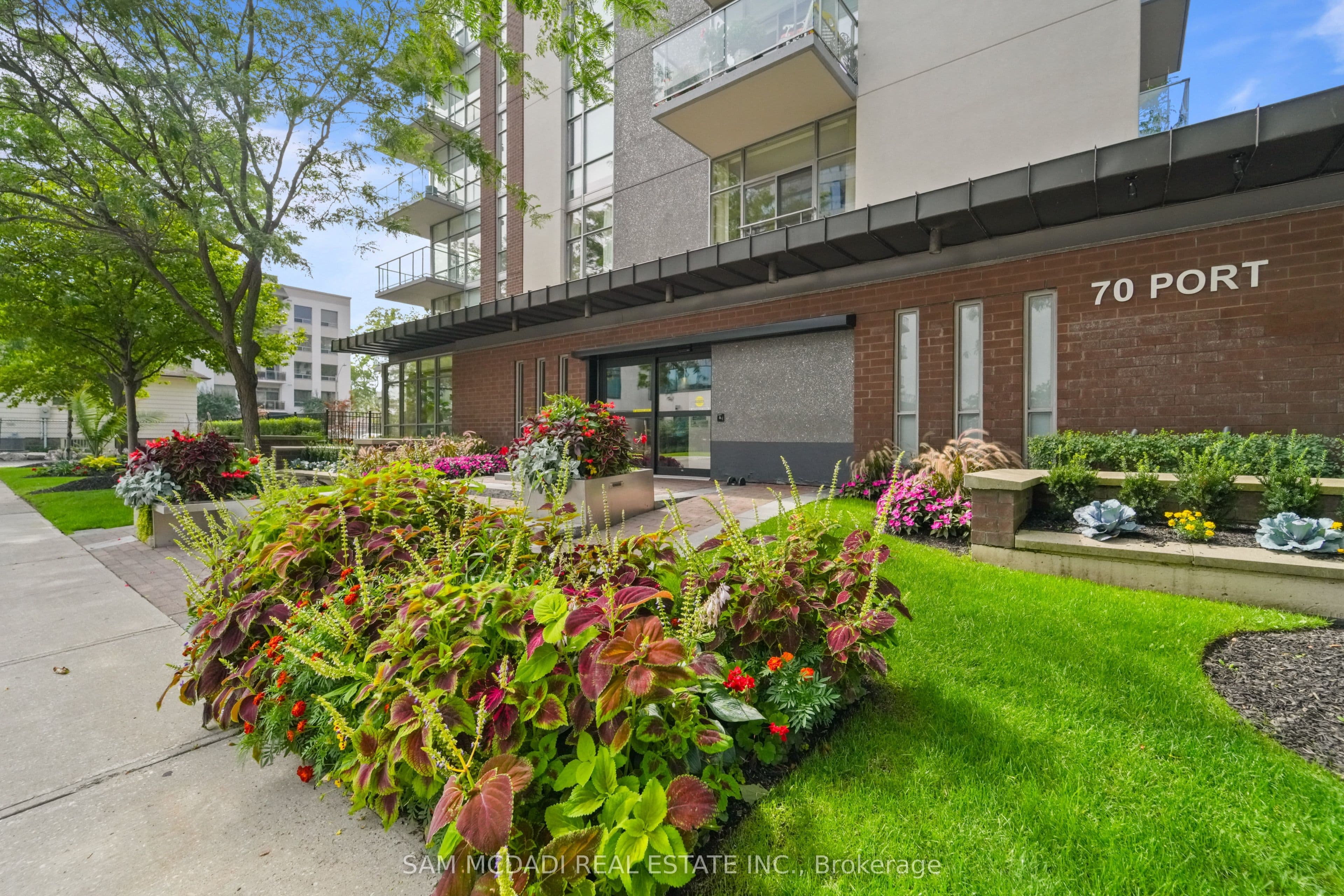 70 Port Street E 506, Mississauga, ON L5G 4V8