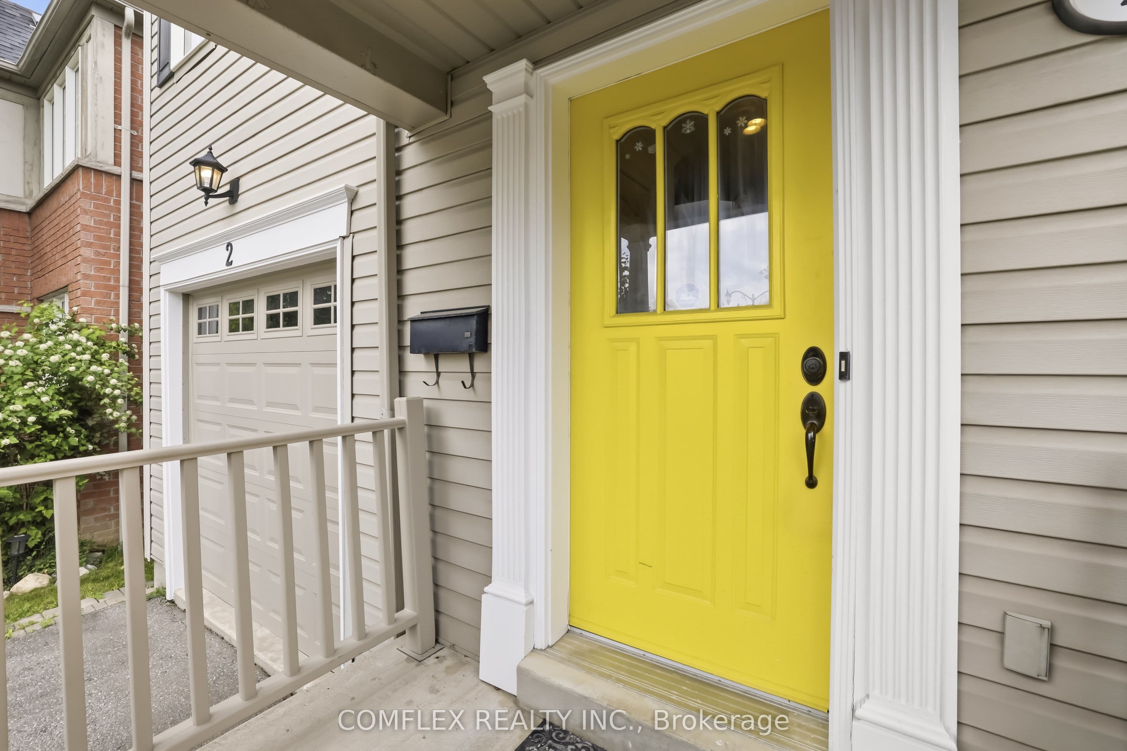 2 Armitage Crescent, Ajax, ON L1T 4G6