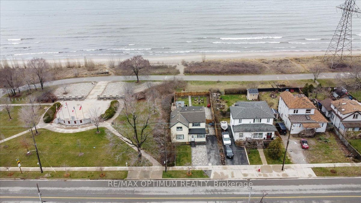 1019 Beach Boulevard, Hamilton, ON L8H 6Z8