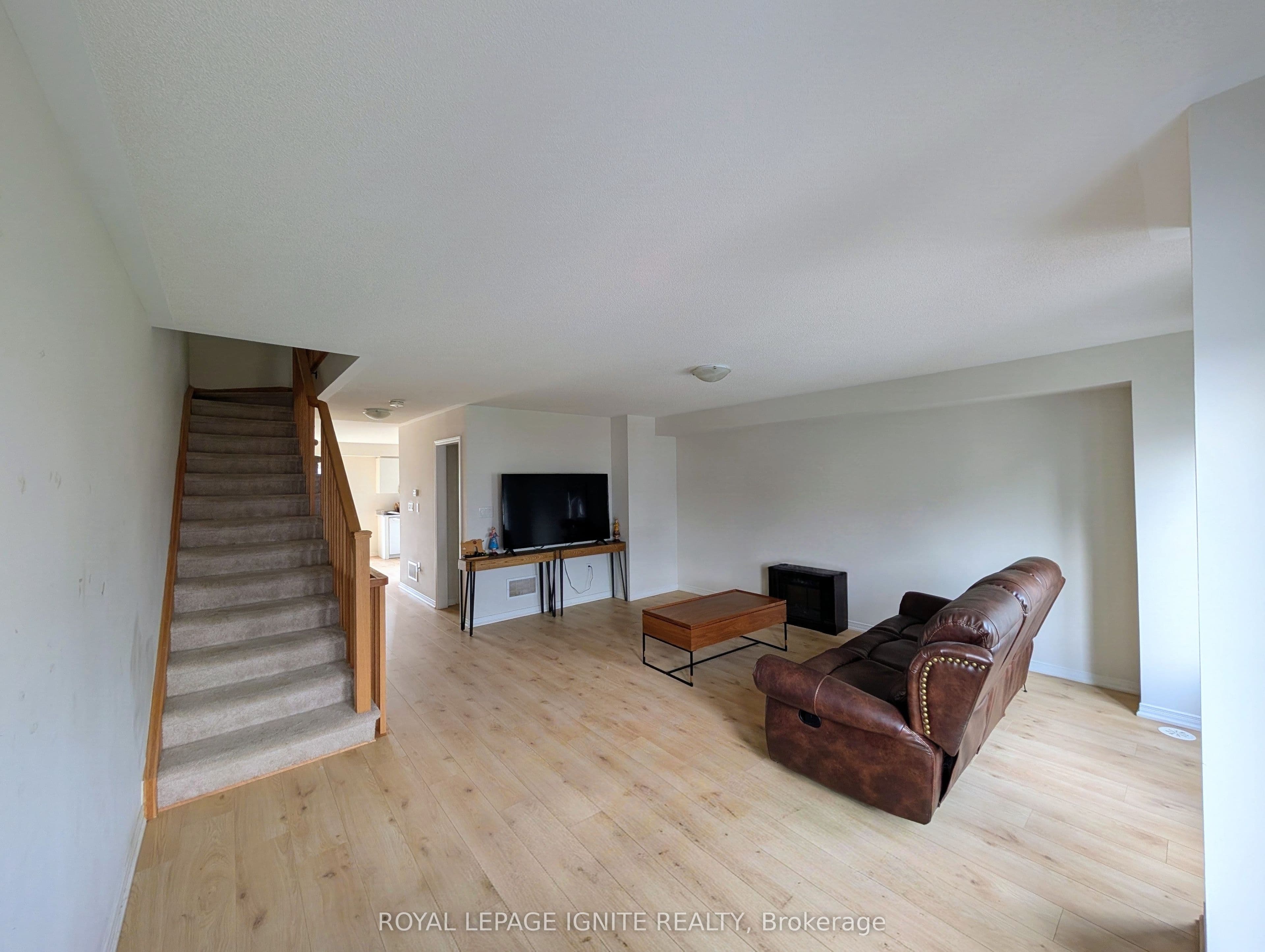 92 Jerome Way, Clarington, ON L1C 7G9