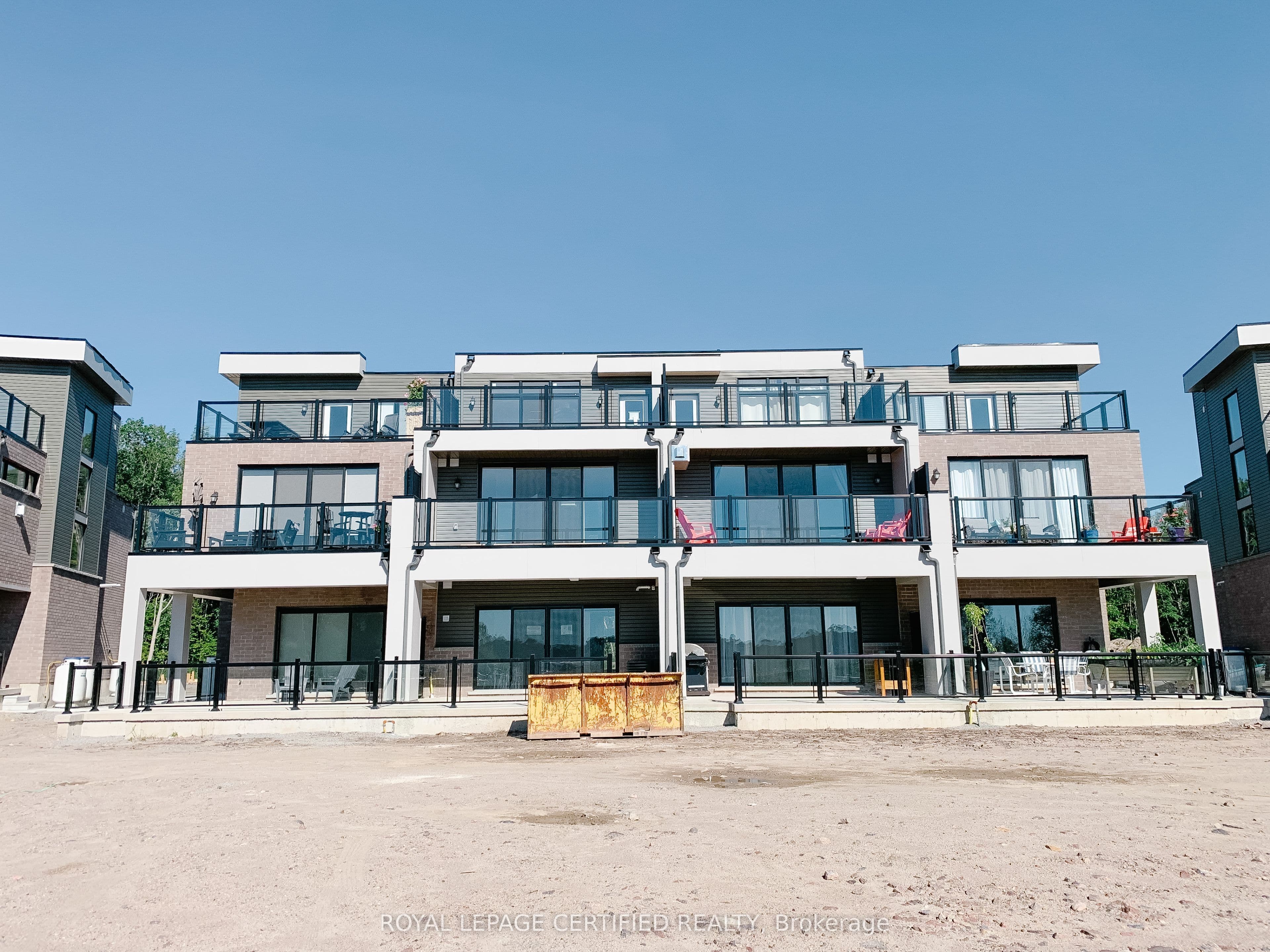 80 Marina Village Drive, Georgian Bay, ON L0K 1S0